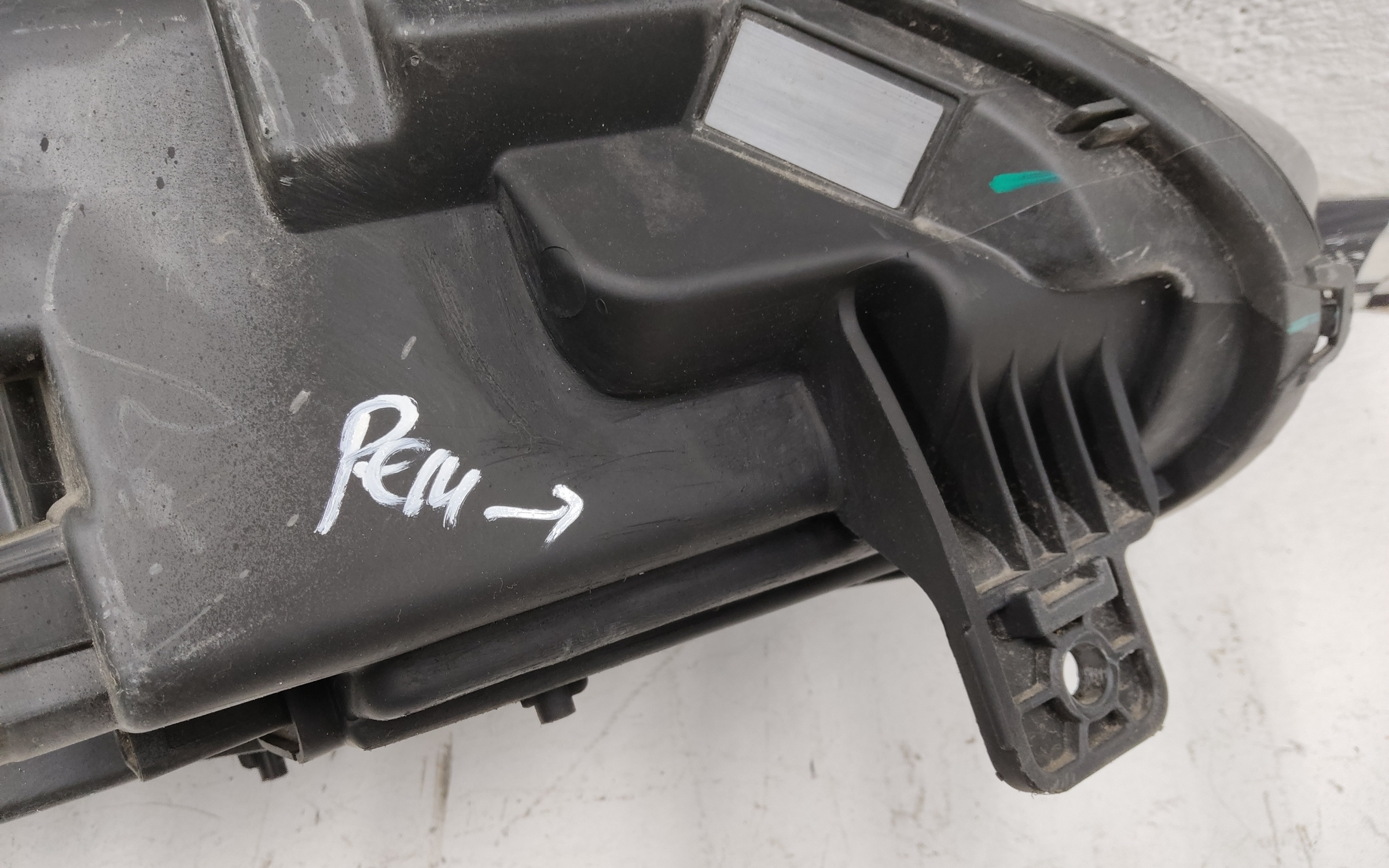 Фара передняя левая Belgee X50 LED