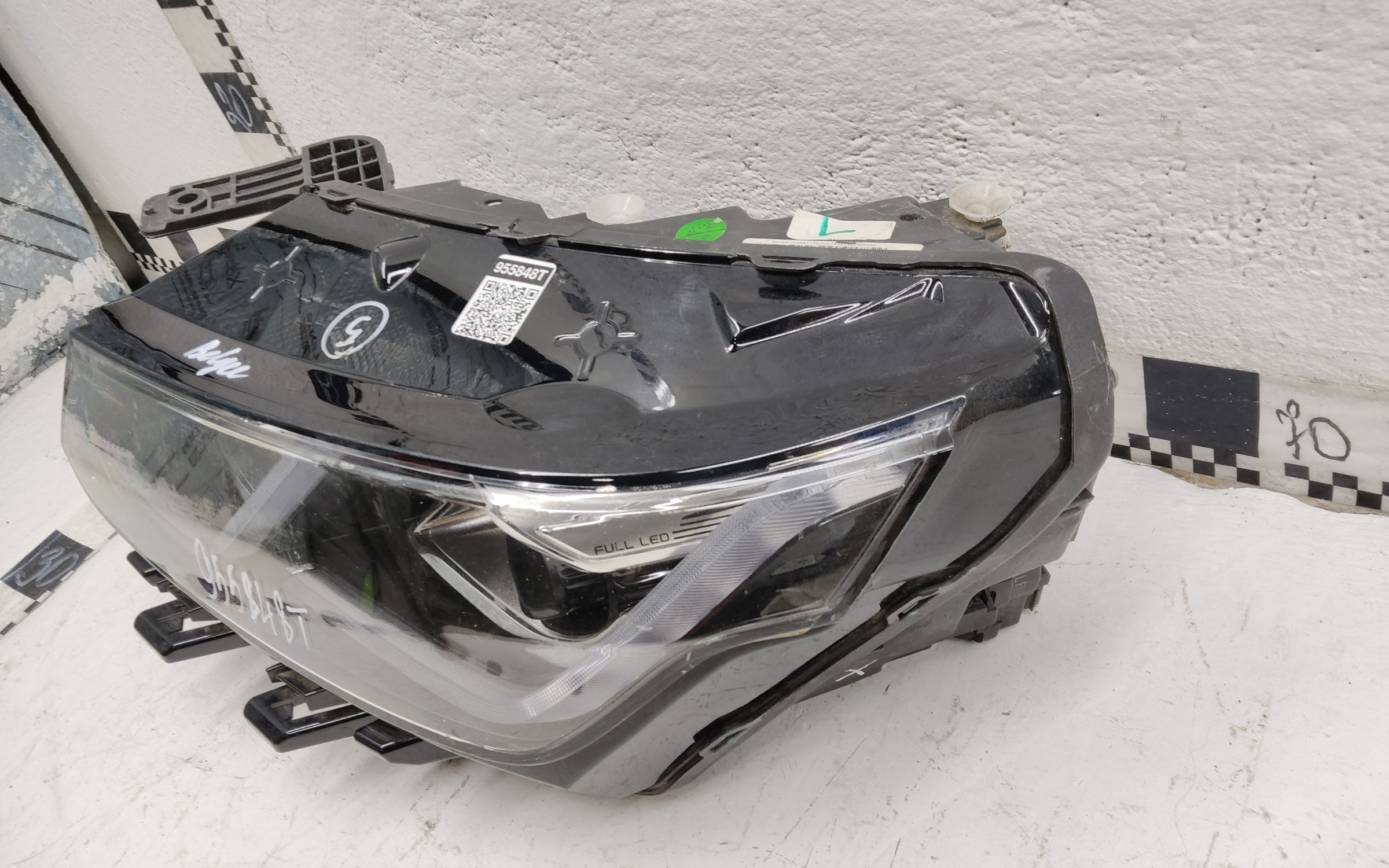 Фара передняя левая Belgee X50 LED