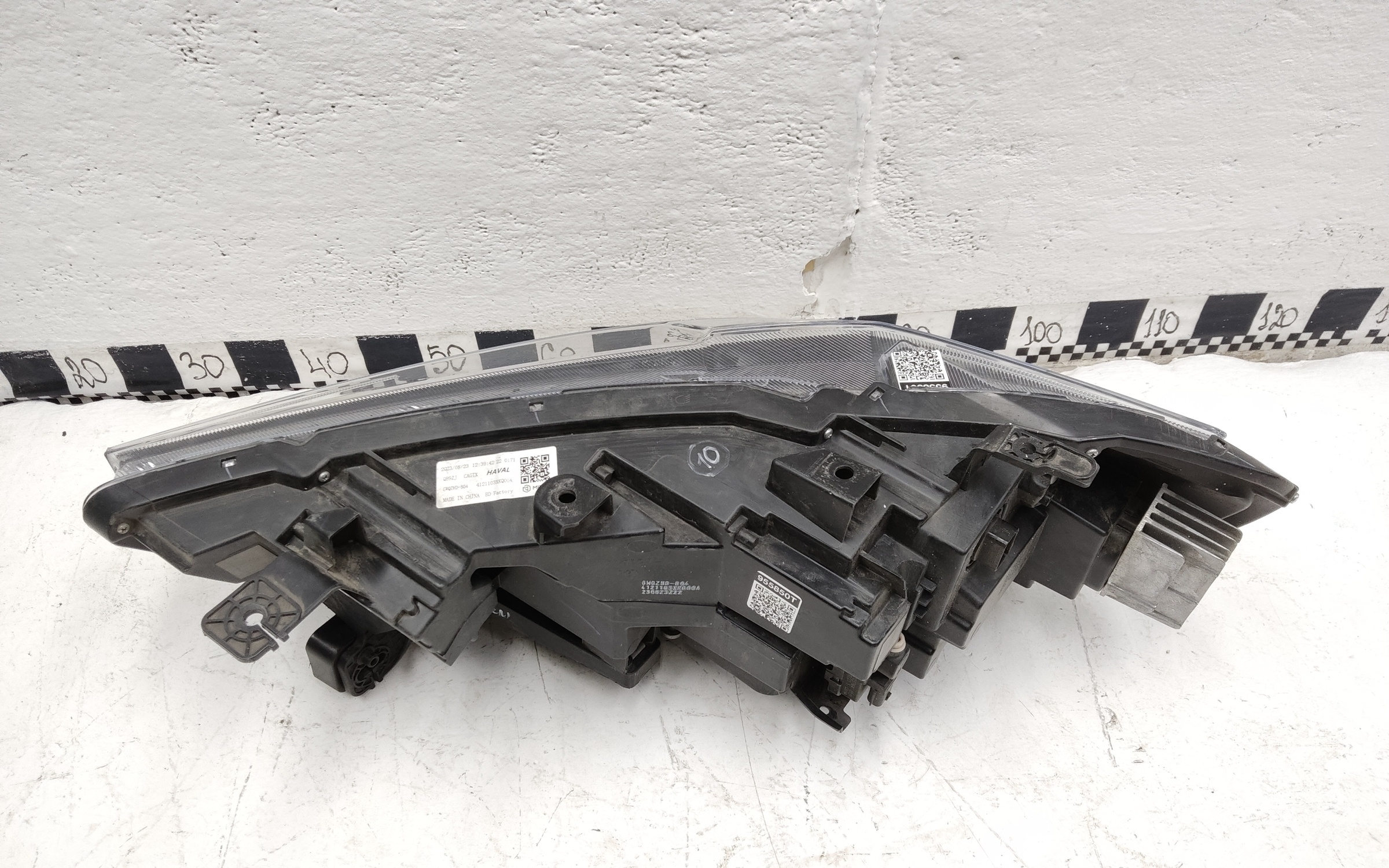 Фара передняя правая Haval F7 LED