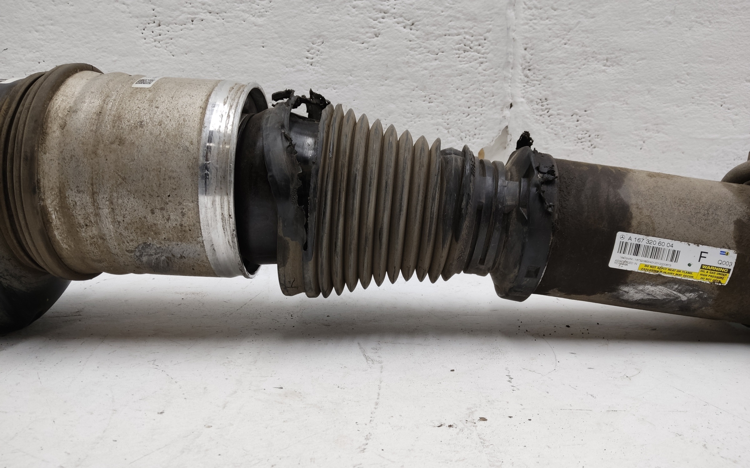 Пневмоамортизатор передней подвески Mercedes-benz GLS-klasse X167