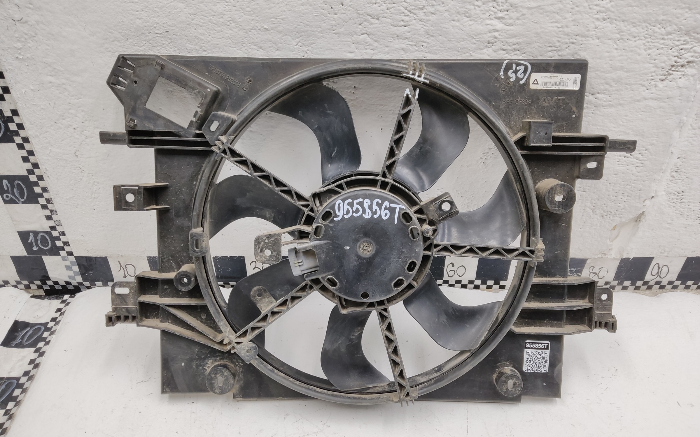 Диффузор вентилятора радиатора Lada Largus