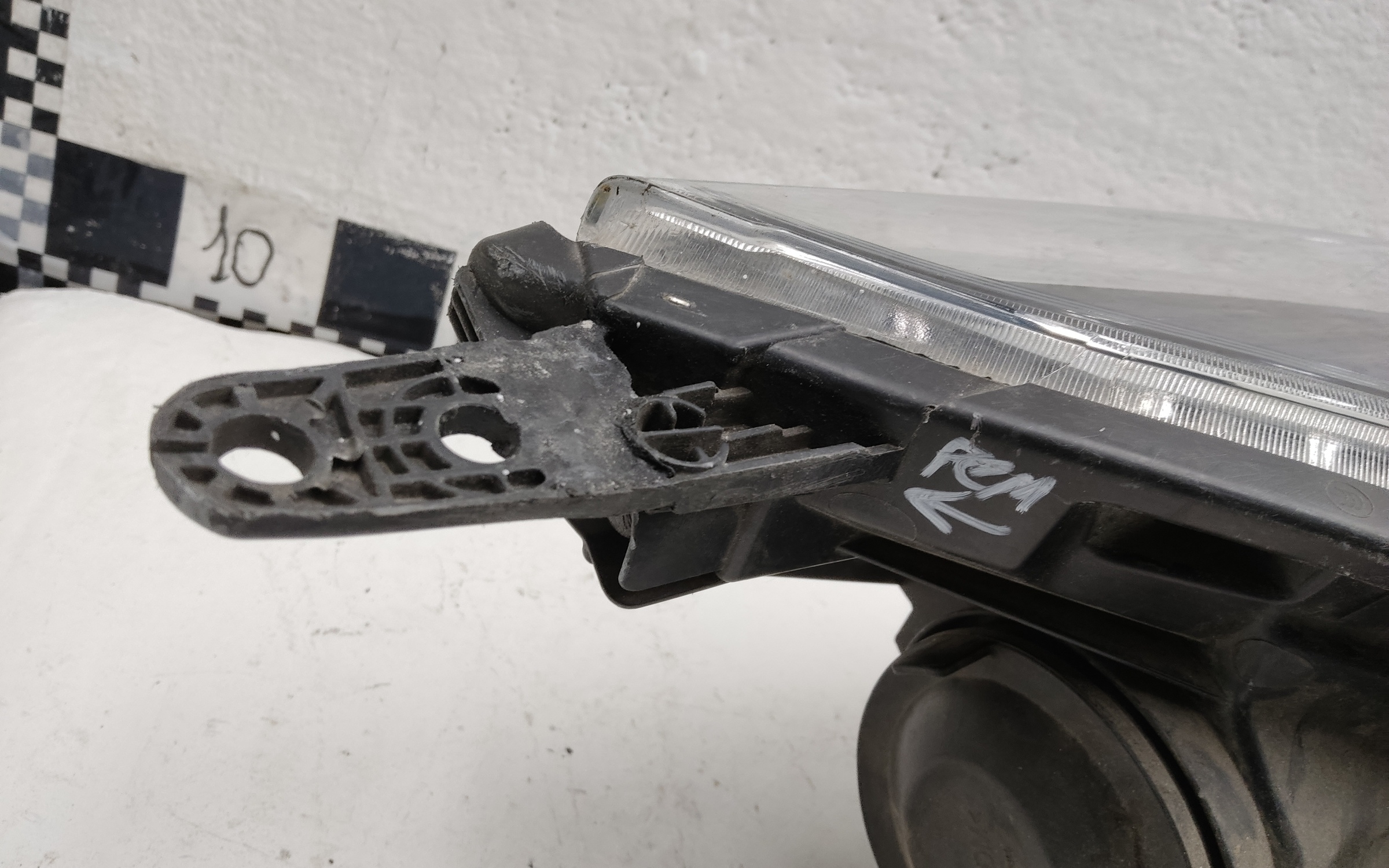 Фара передняя левая Chery Tiggo 4 Restail галоген линза черная