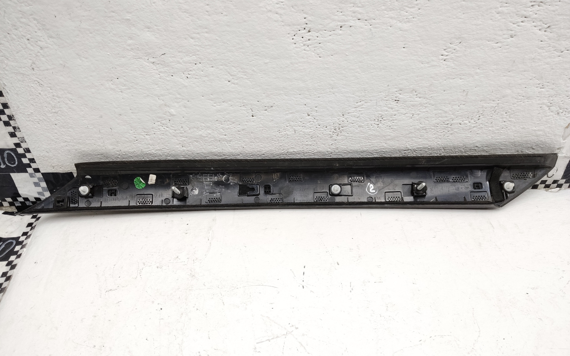 Накладка стойки лобового стекла левой Geely Cityray