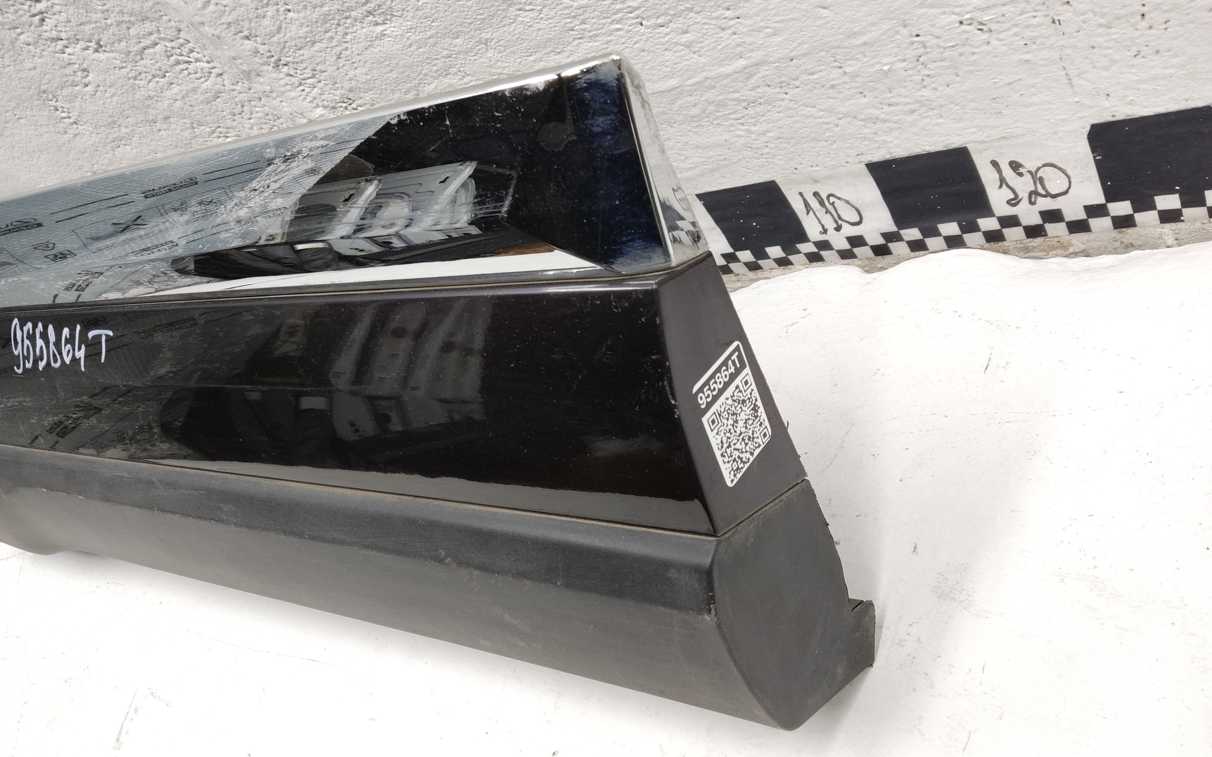 Накладка двери задней правой Chery Tiggo 8 Pro