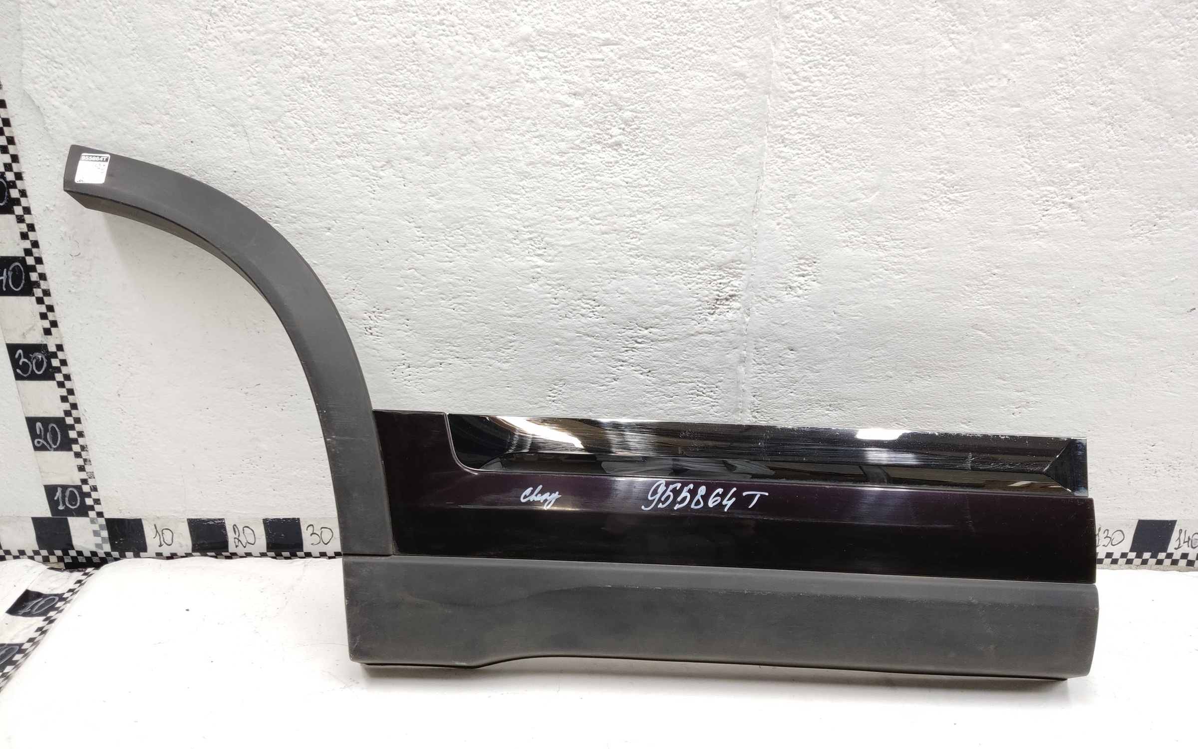 Накладка двери задней правой Chery Tiggo 8 Pro