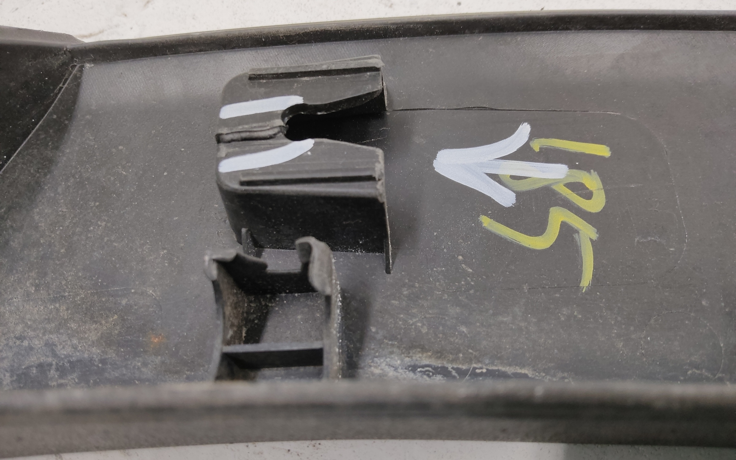 Накладка крыла заднего правого Hyundai Santa Fe 4