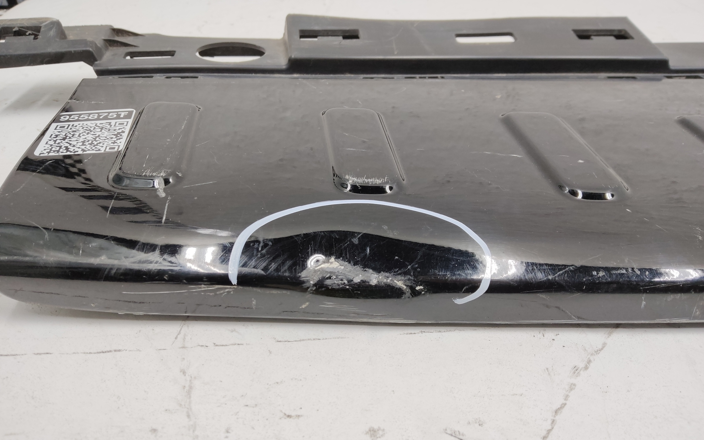 Накладка заднего бампера центральная верхняя Tank 500