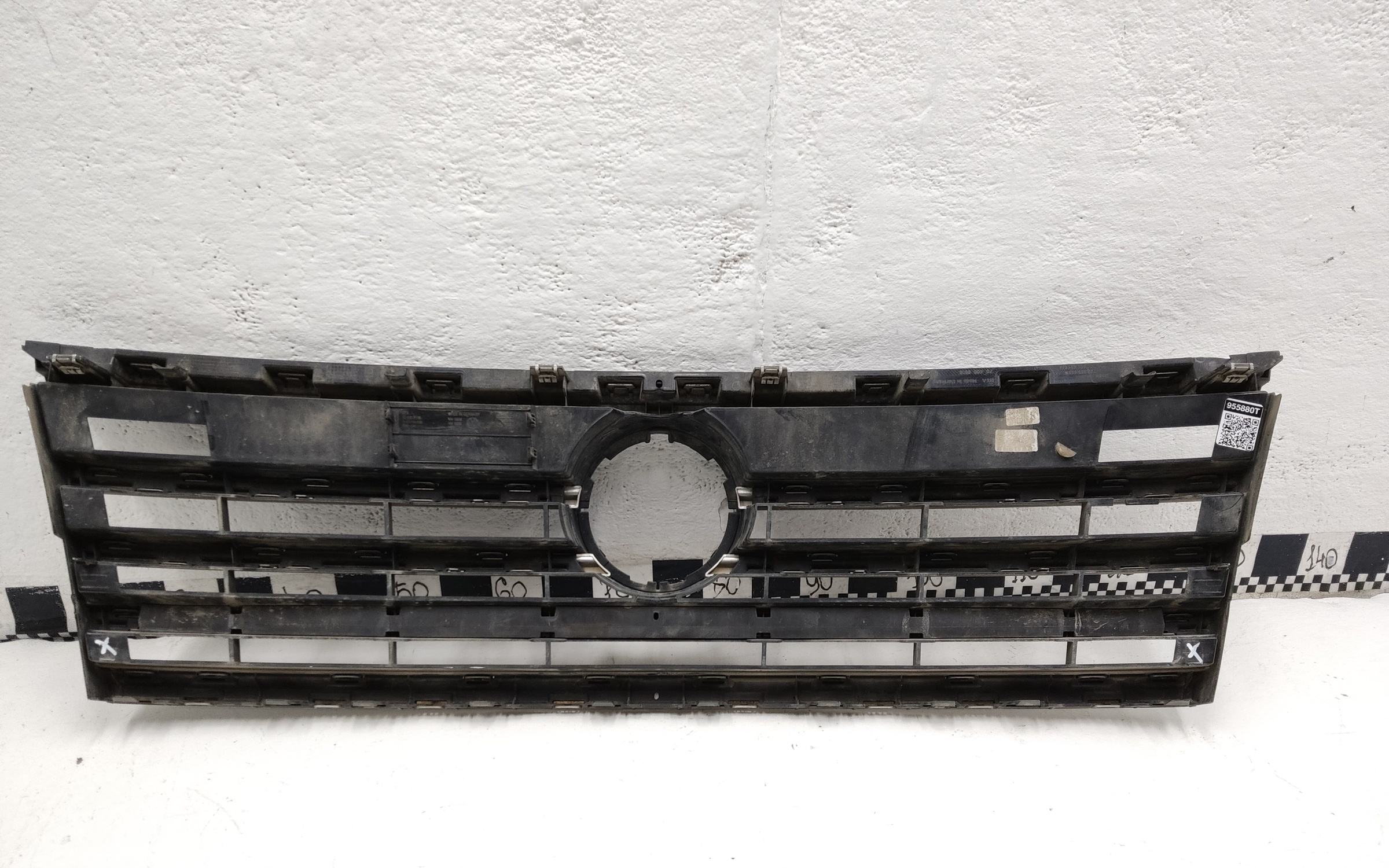 Решетка радиатора Volkswagen Touareg 3