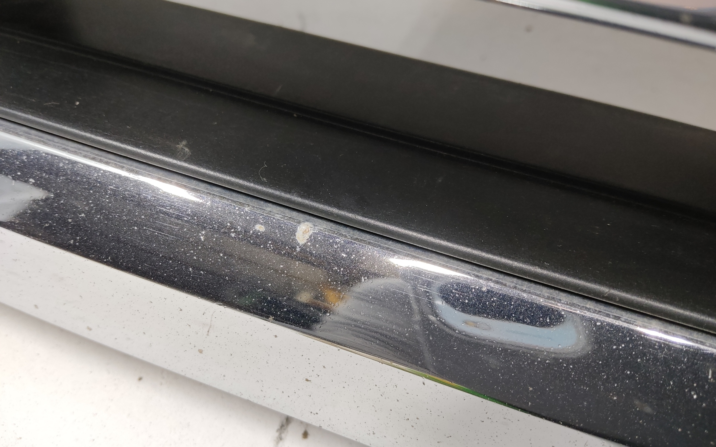 Решетка радиатора Volkswagen Touareg 3