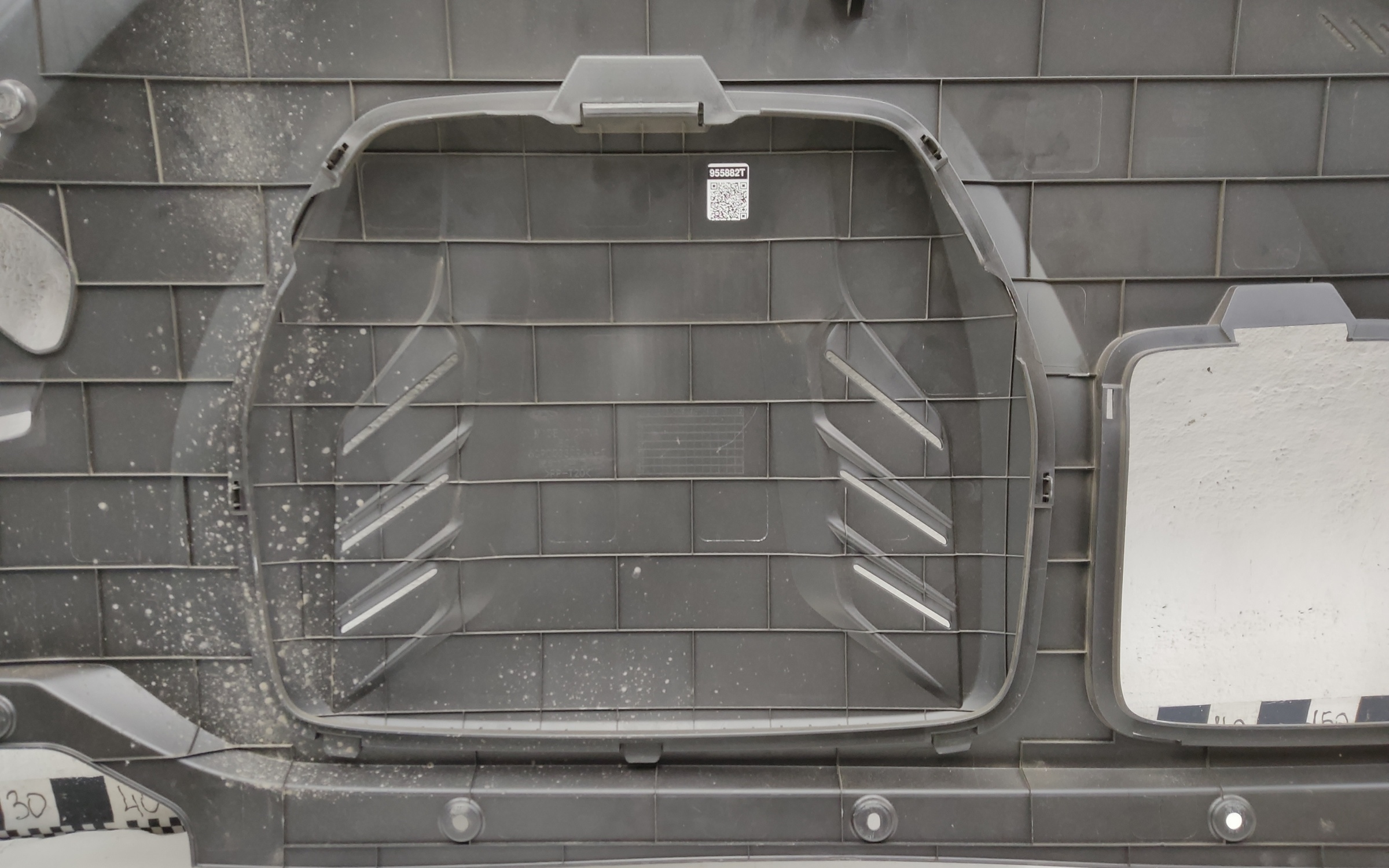 Декоративная крышка моторного отсека Chery Tiggo 9