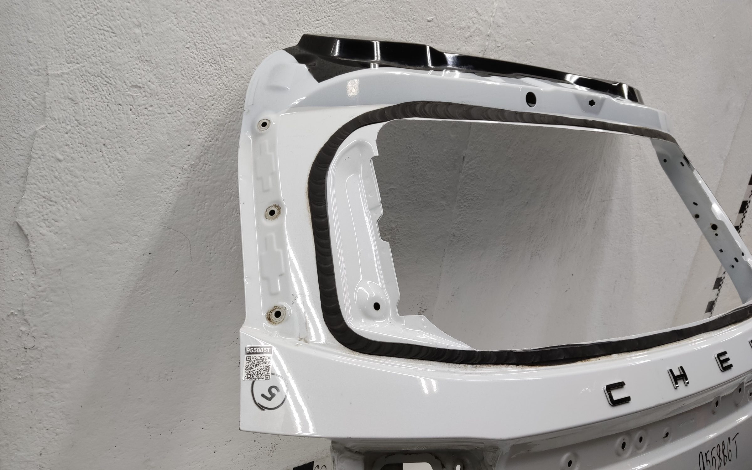 Крышка багажника Chery Tiggo 8