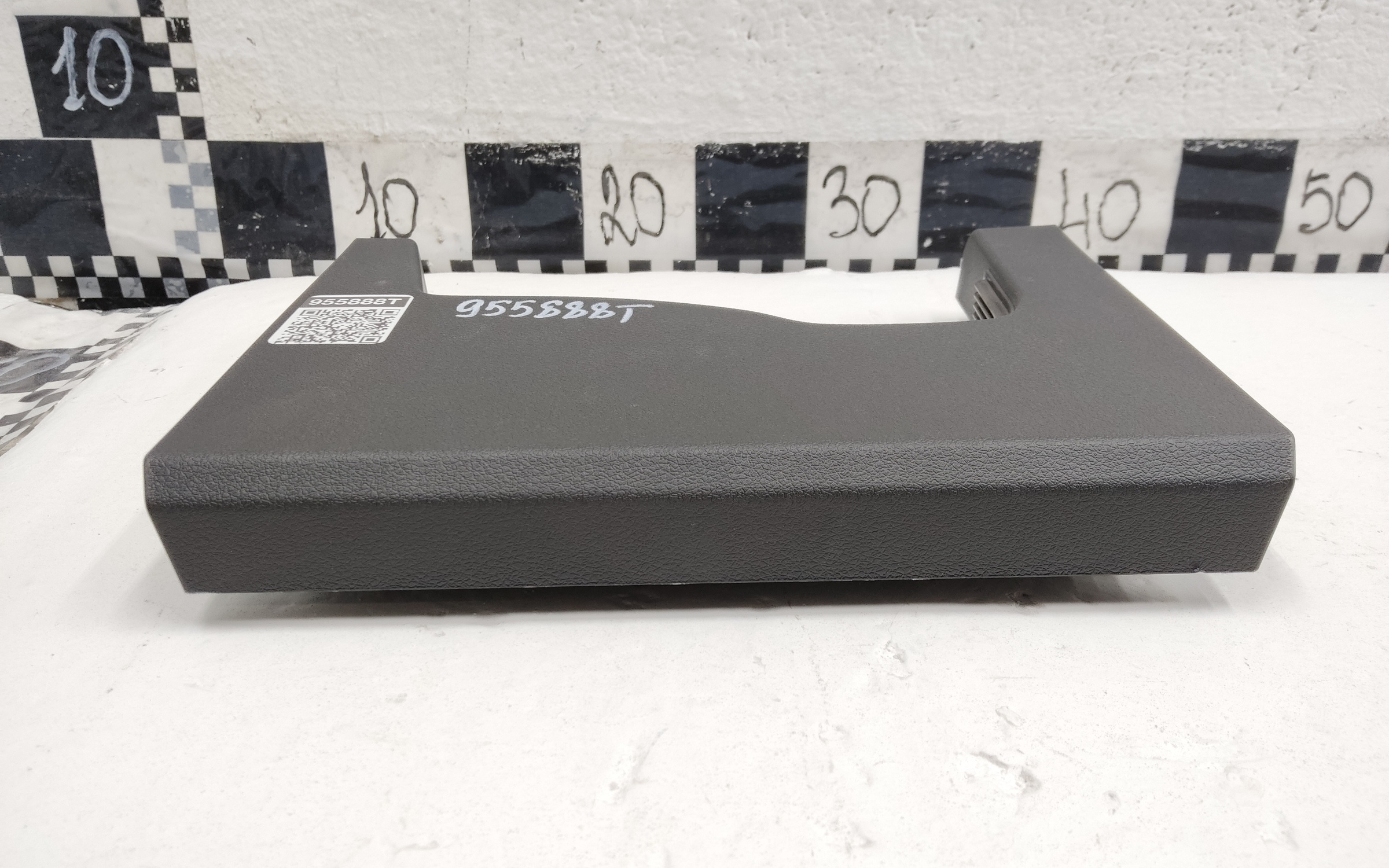 Крышка обшивки багажника левой Jac JS6