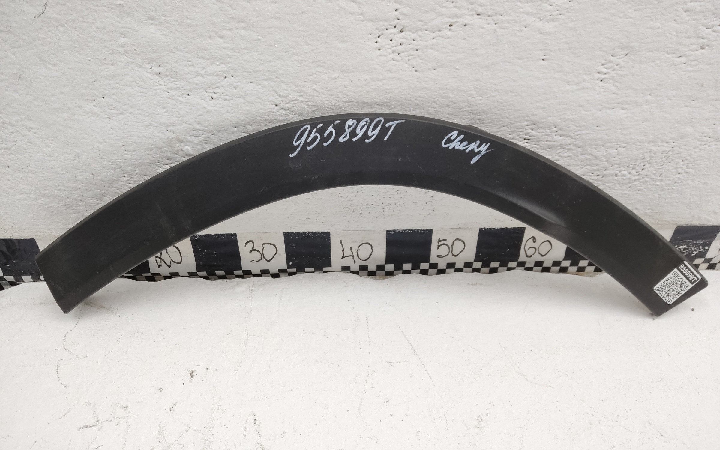 Накладка крыла заднего левого Chery Tiggo 8 Pro