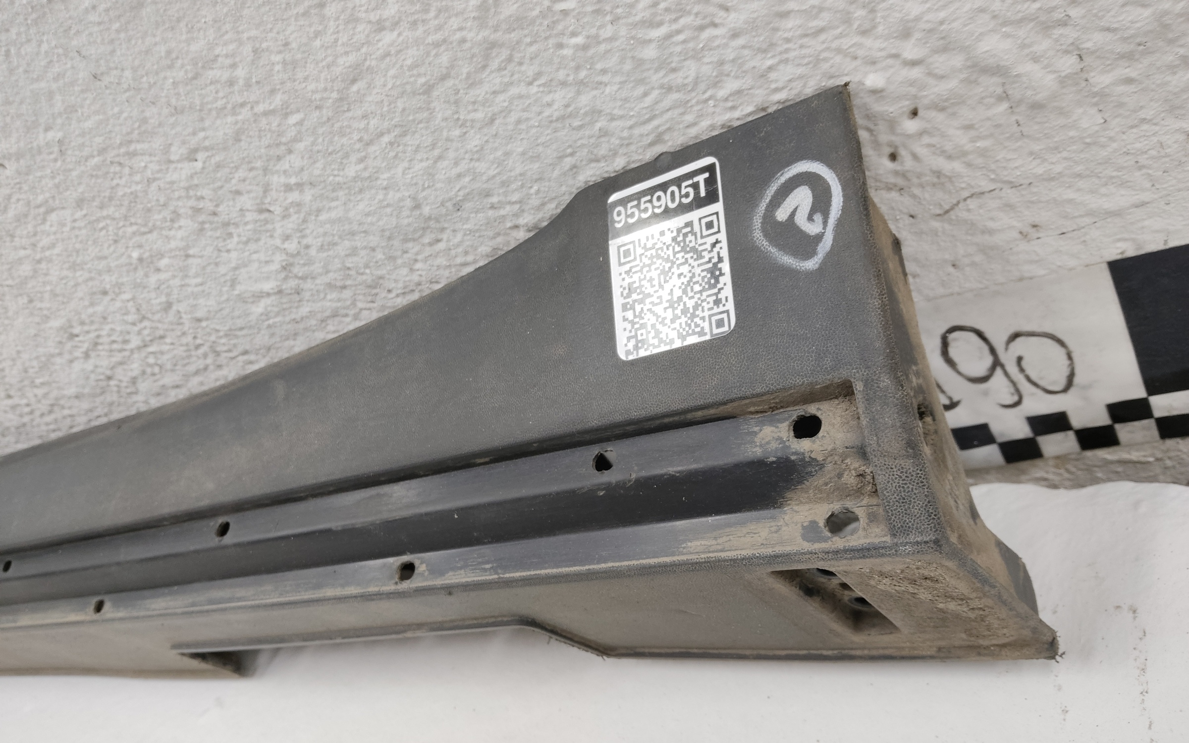 Накладка порога левого Kia Sorento 4