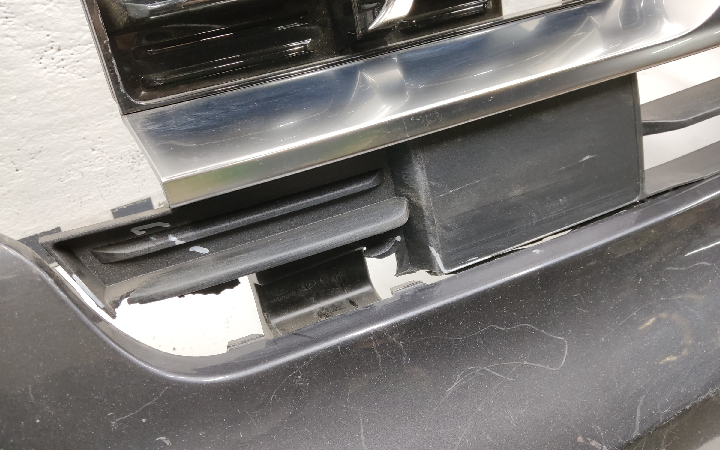 Бампер передний Kia Mohave Restail 2