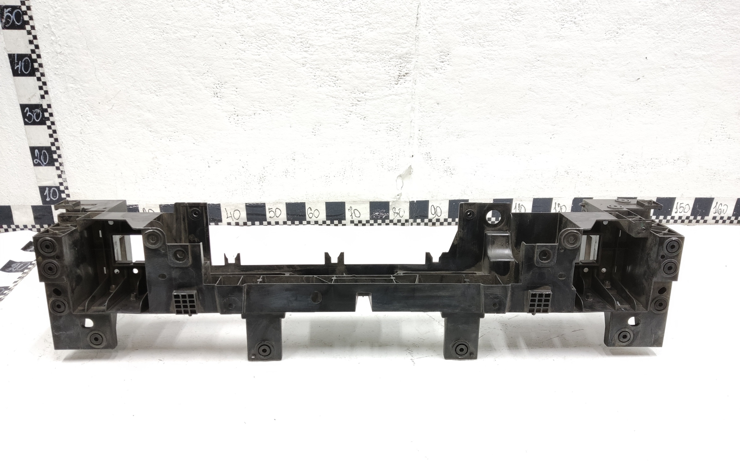 Панель передняя Geely Monjaro