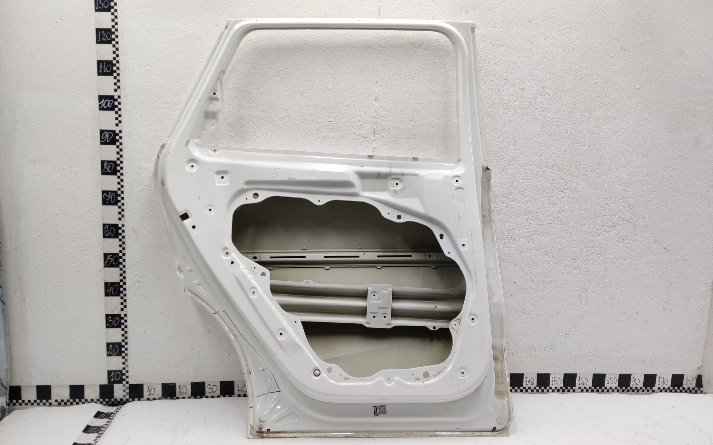 Дверь задняя левая Kia Sorento 4