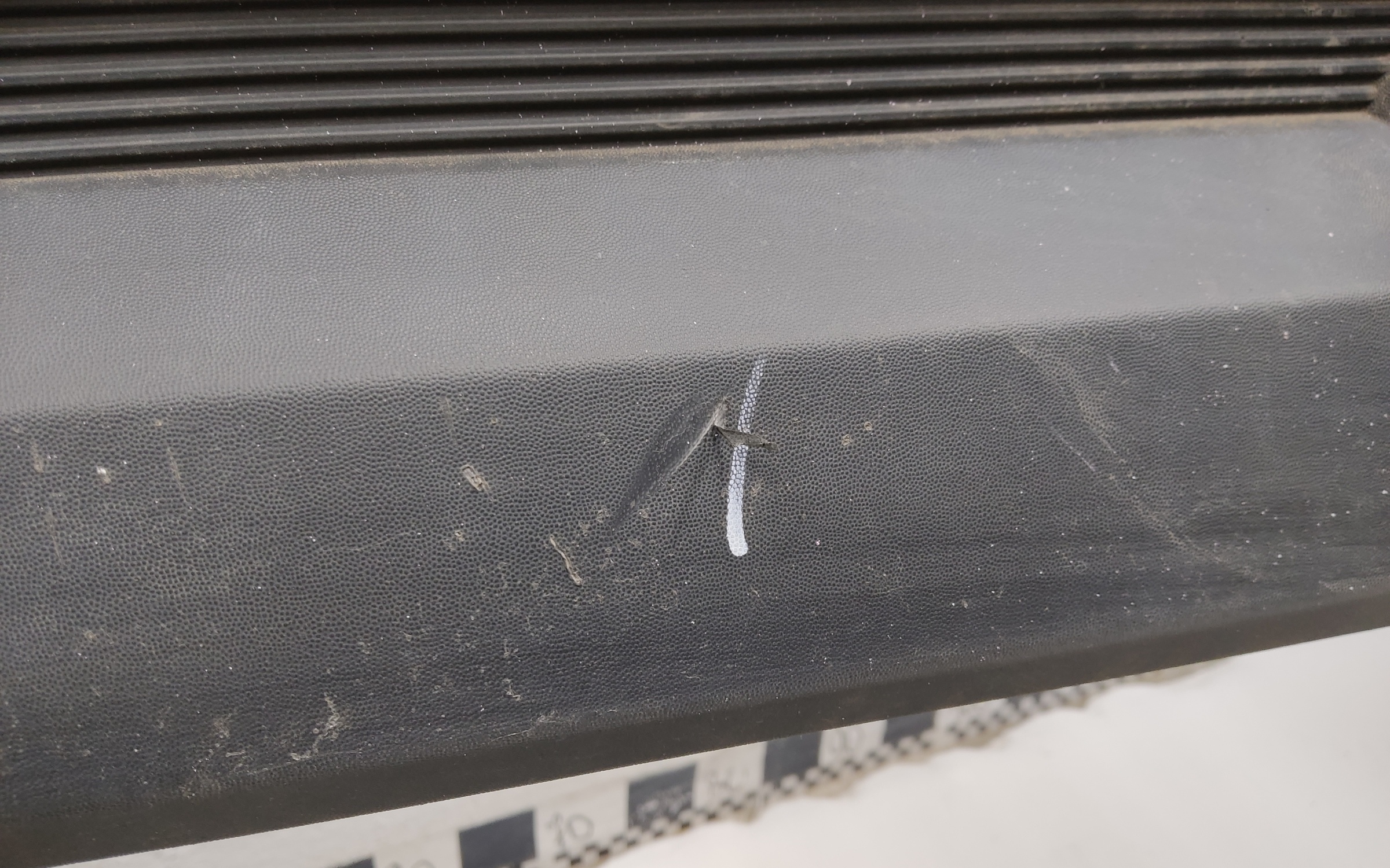 Бампер передний Lada Niva Travel