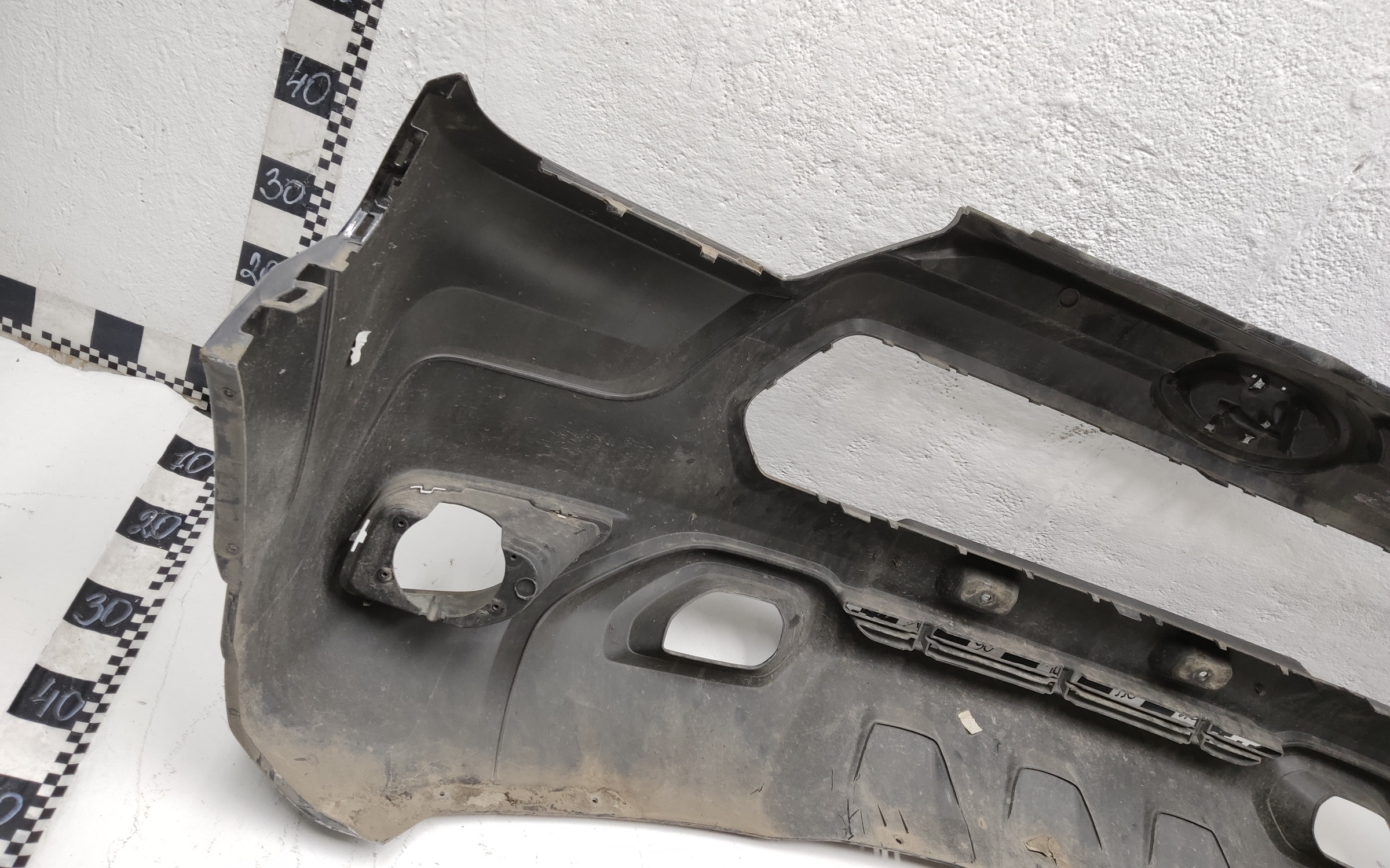 Бампер передний Lada Niva Travel