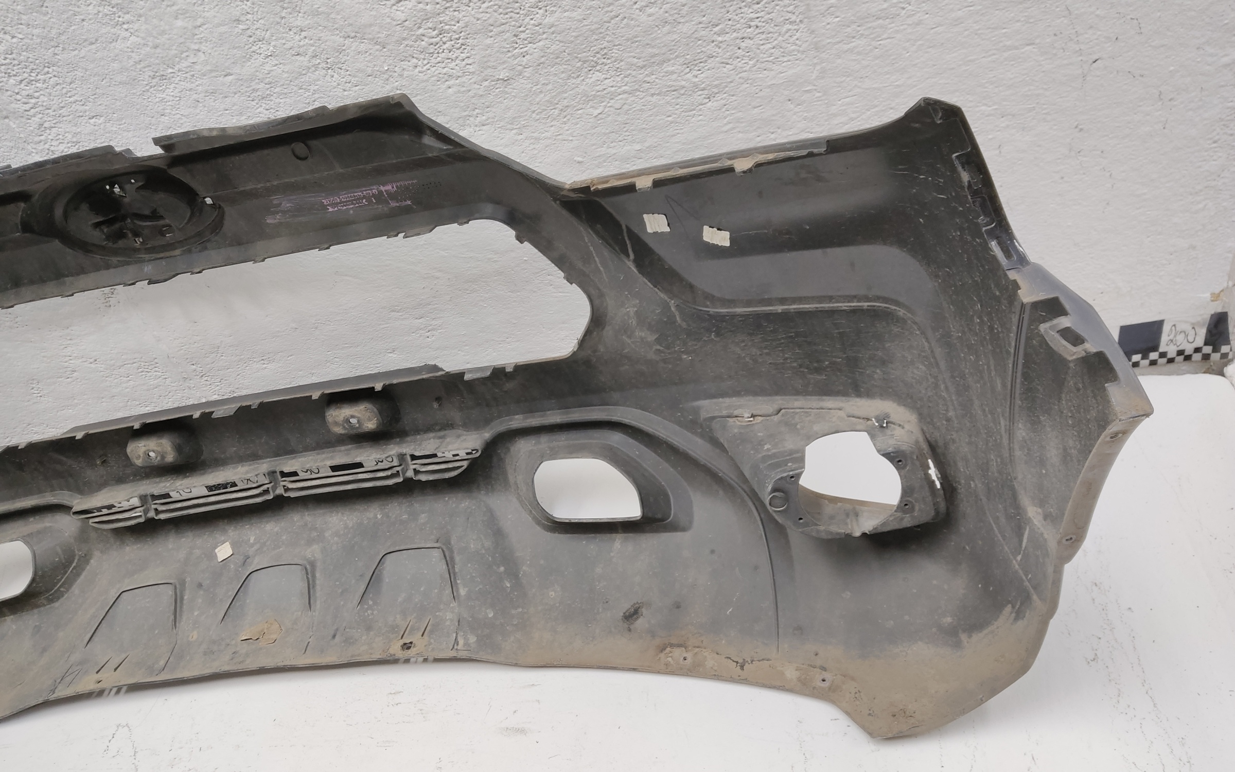 Бампер передний Lada Niva Travel