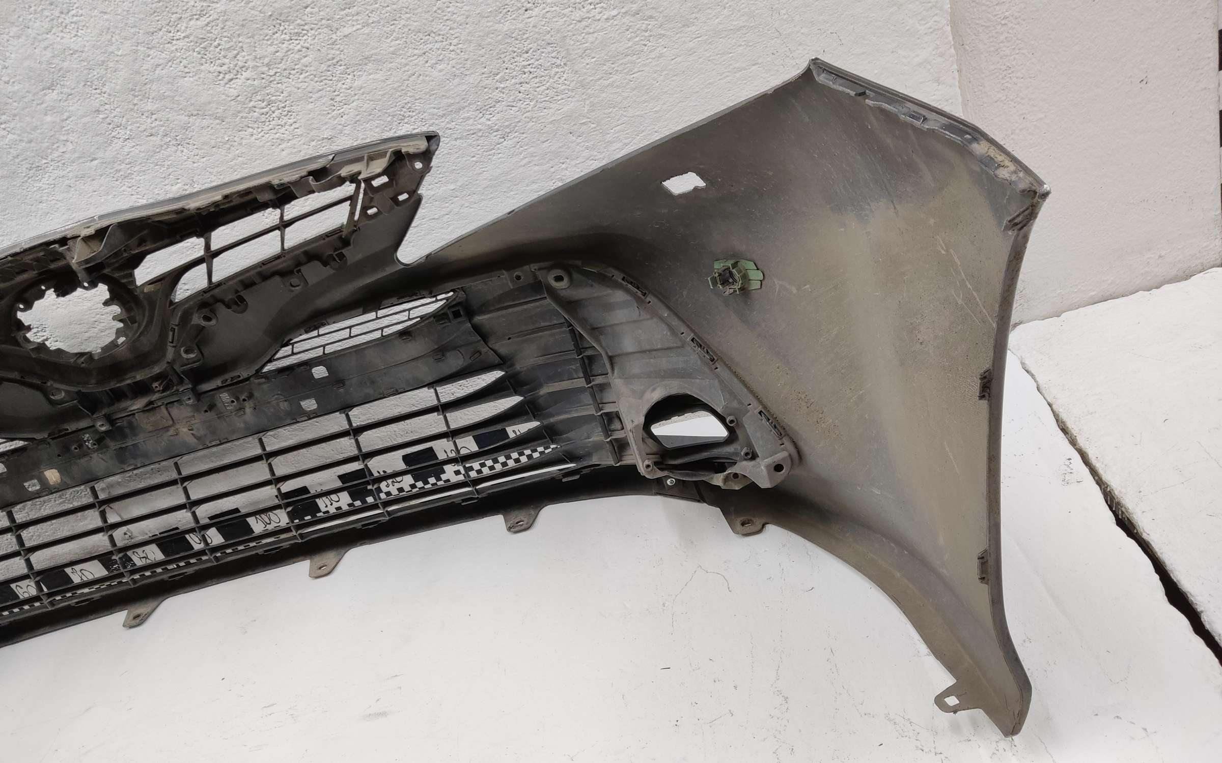 Бампер передний Toyota Camry V70