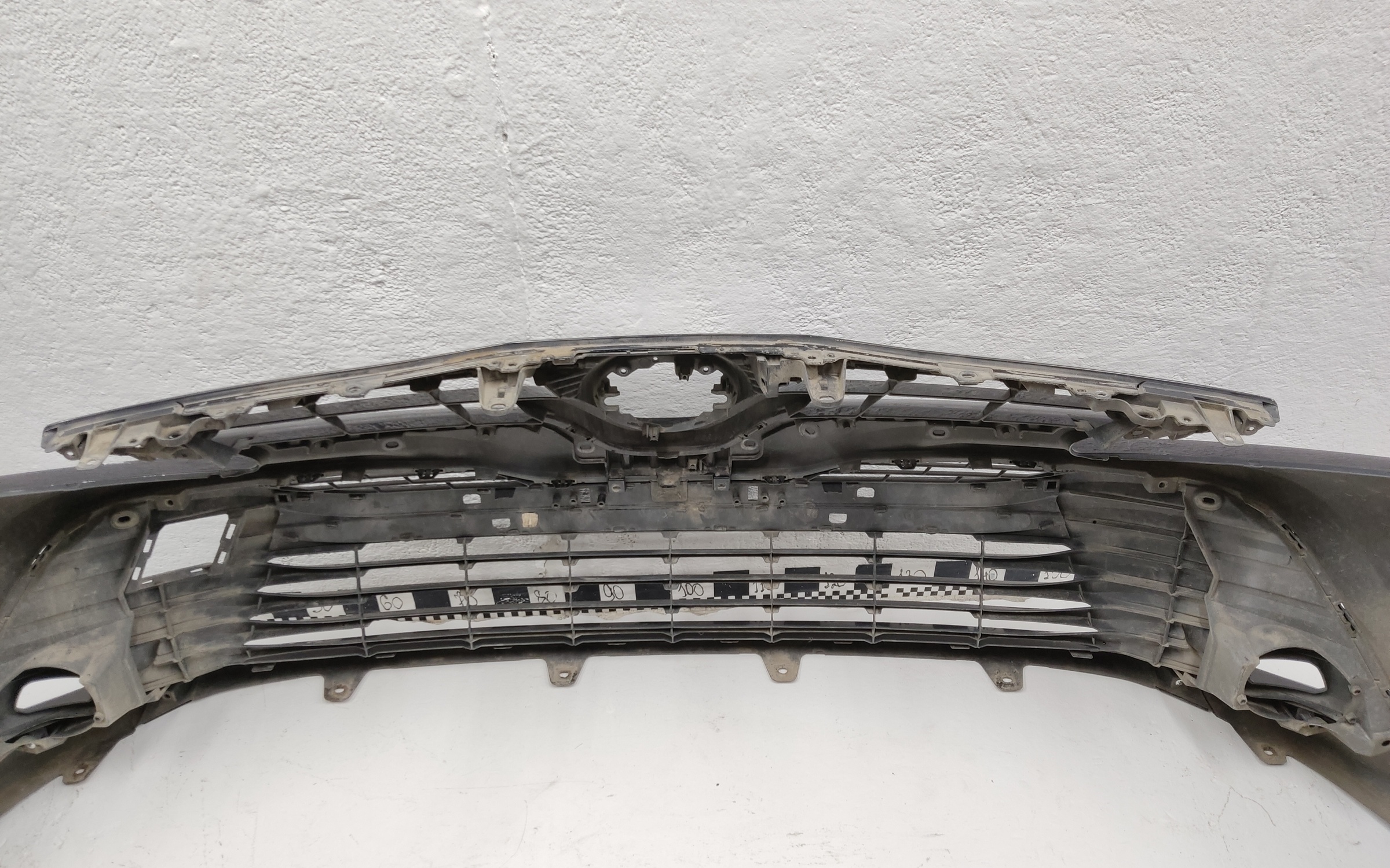 Бампер передний Toyota Camry V70