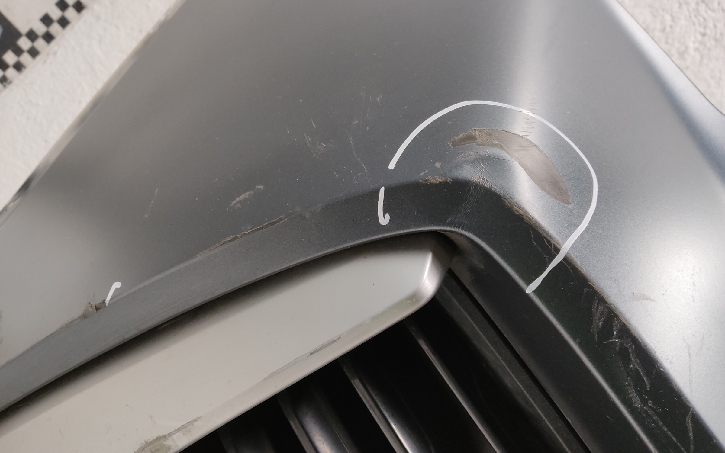 Бампер передний Geely Monjaro