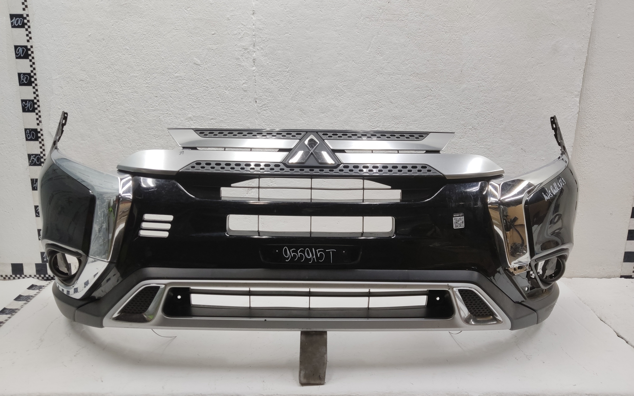 Бампер передний Mitsubishi Outlander 3 Restail 3