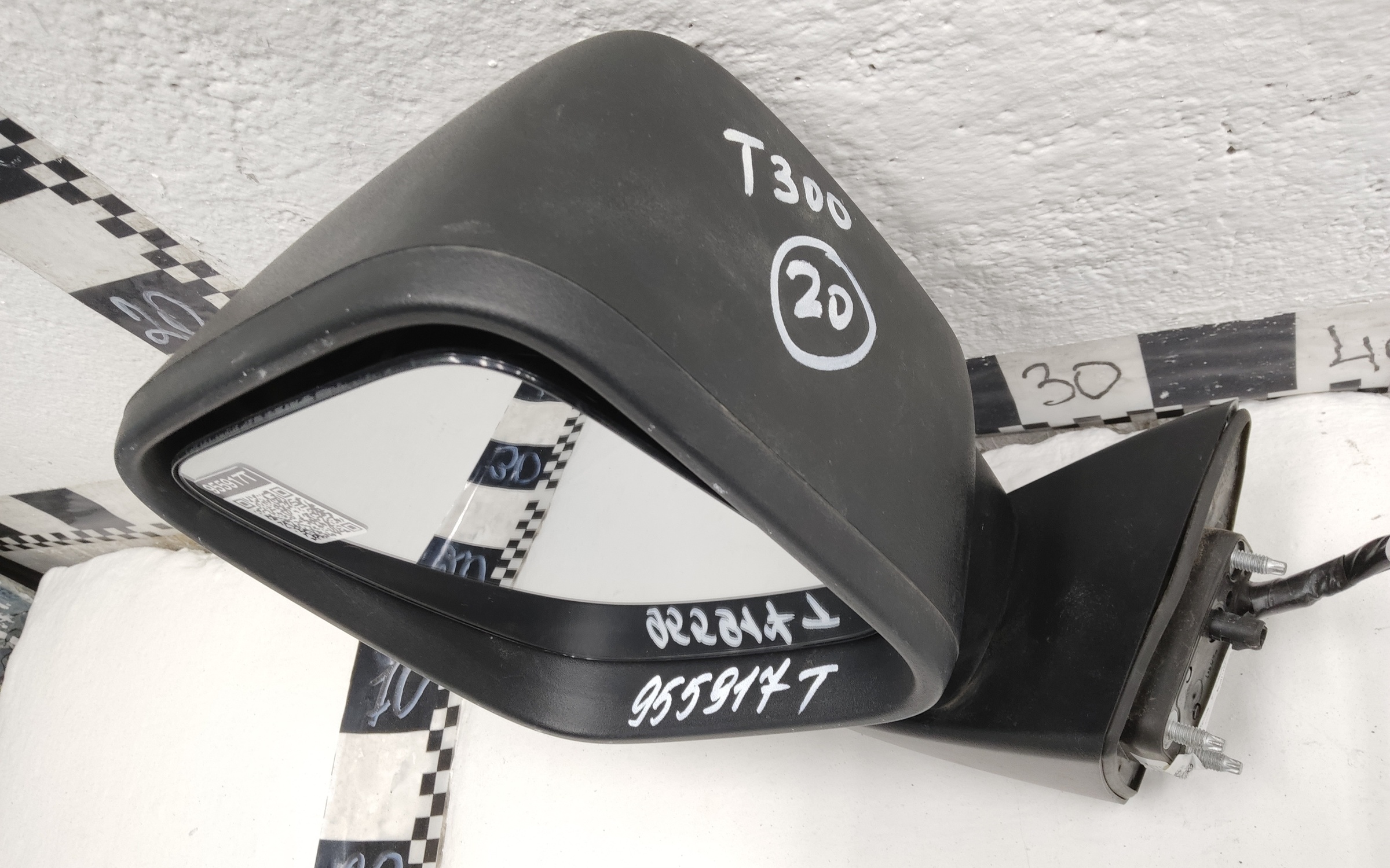 Зеркало левое Tank 300 8+1 контактов