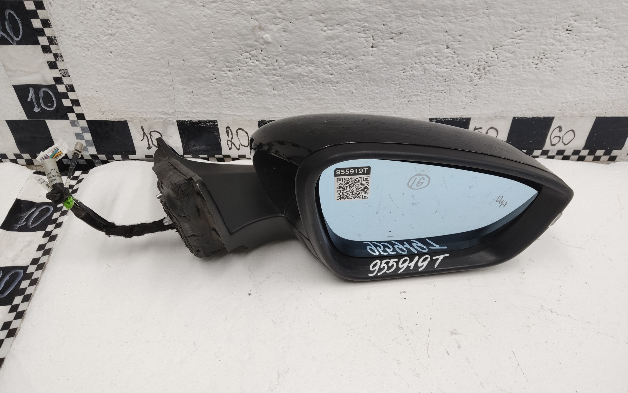 Зеркало правое Exeed TXL Restail 16+1 контактов