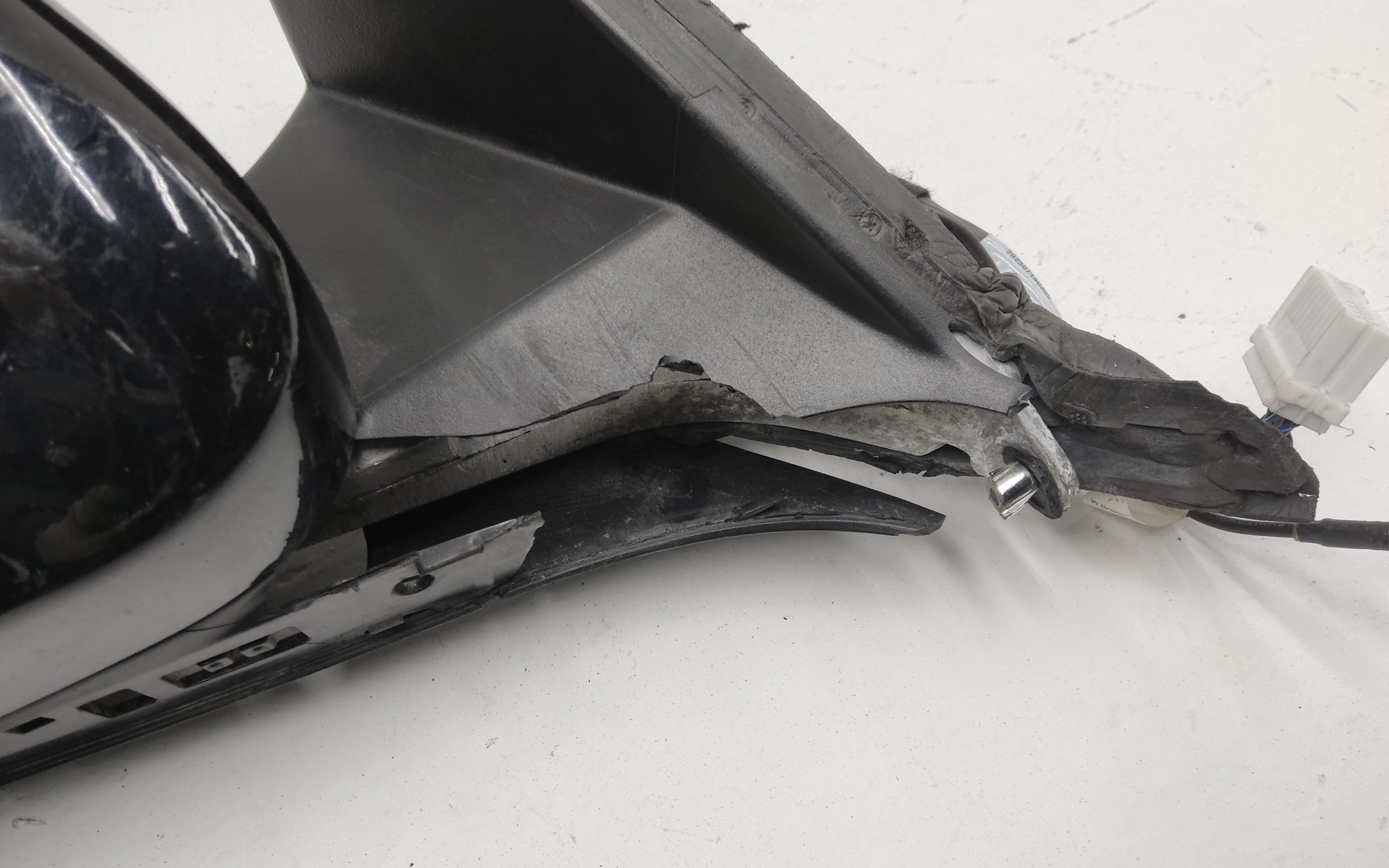 Зеркало правое Exeed TXL Restail 16+1 контактов