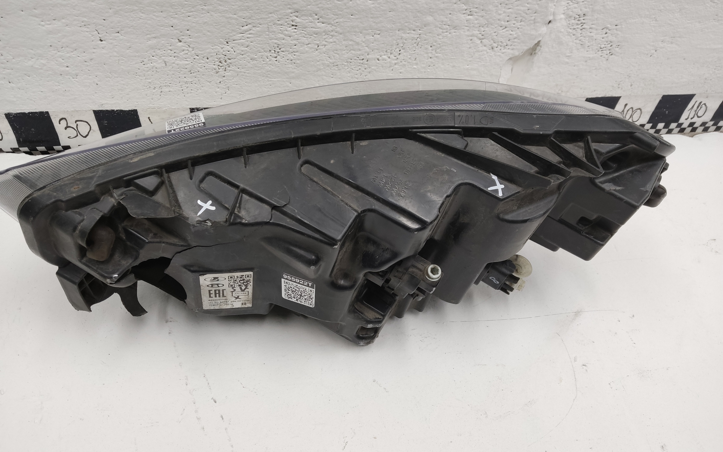 Фара передняя правая Lada Vesta 1 Restail LED