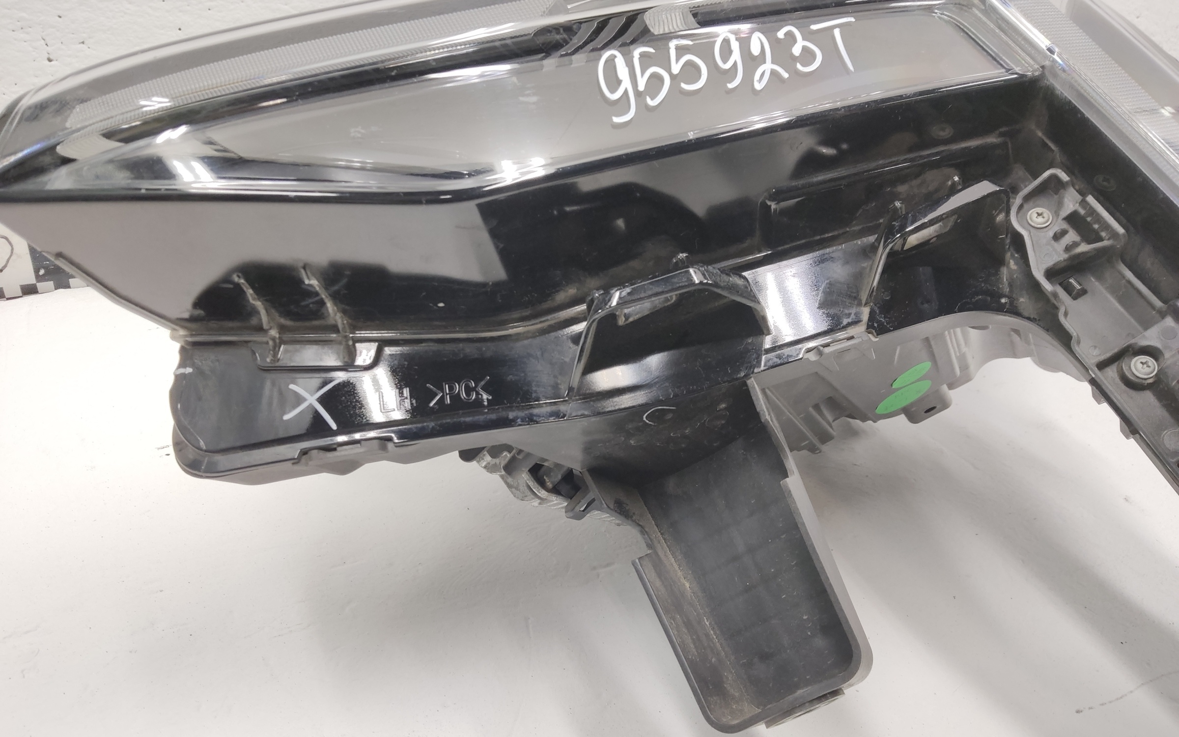 Фара передняя левая Geely Cityray LED