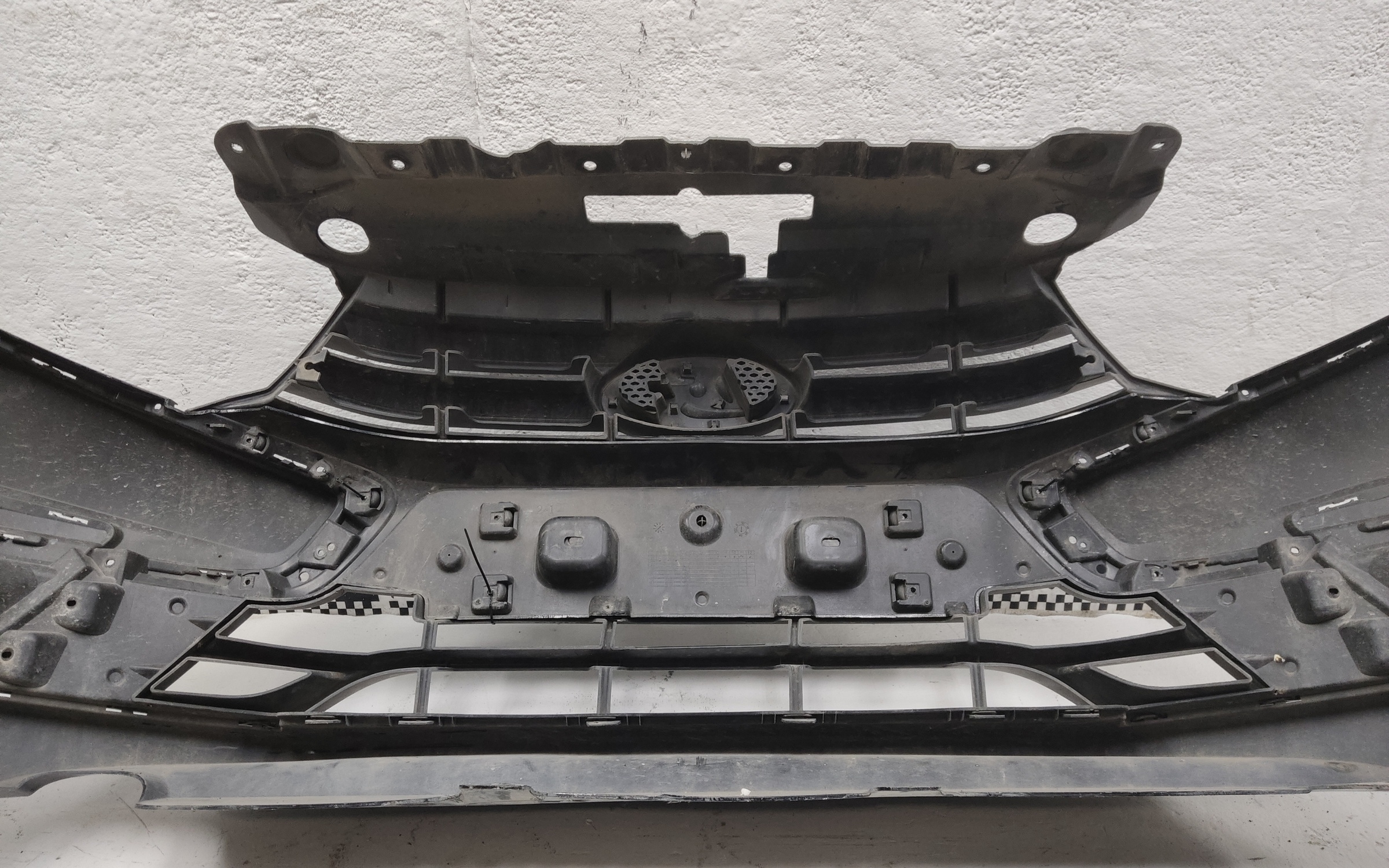 Бампер передний Lada Granta 1 Restail