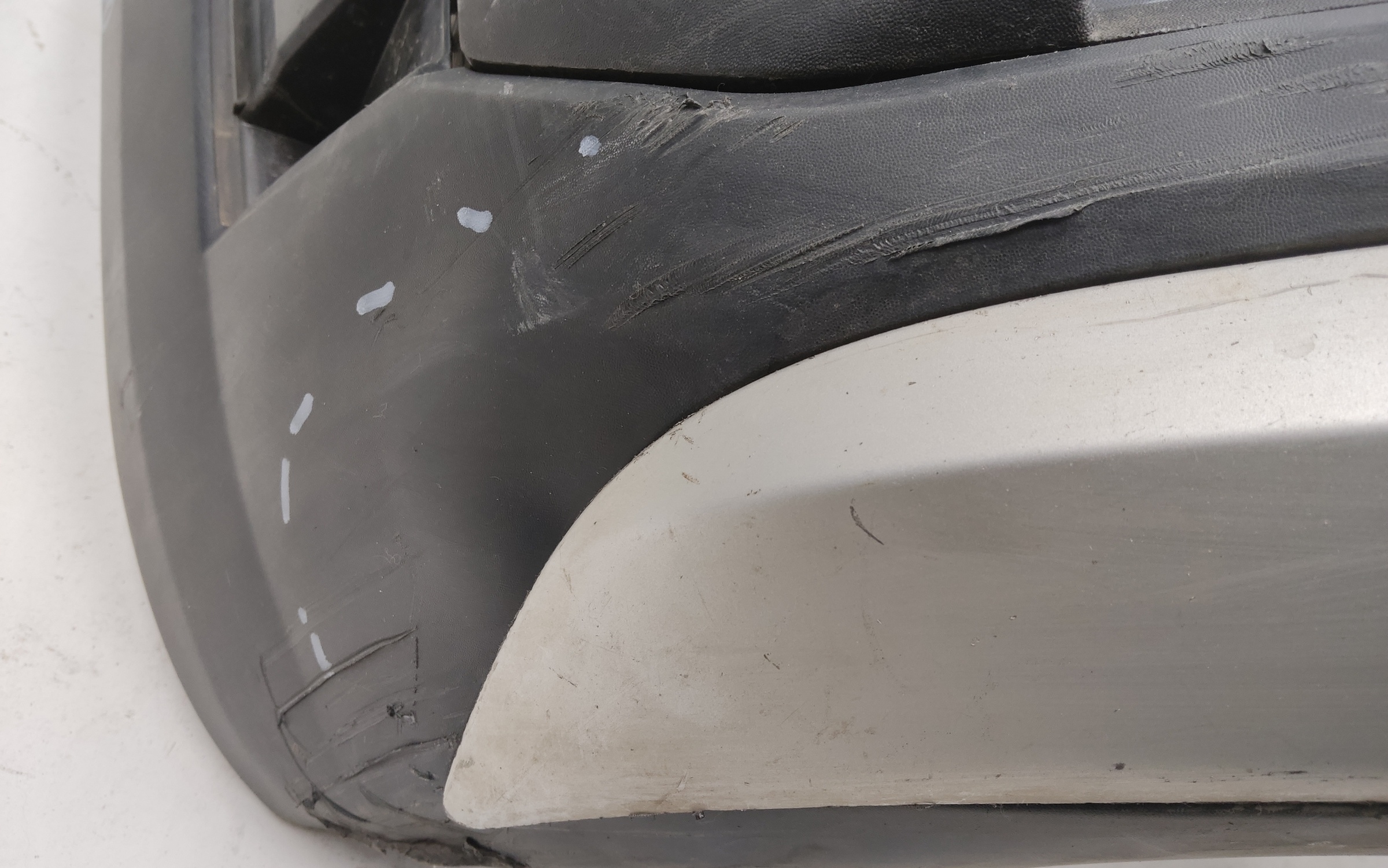 Бампер передний Lada Vesta 1 Cross Restail