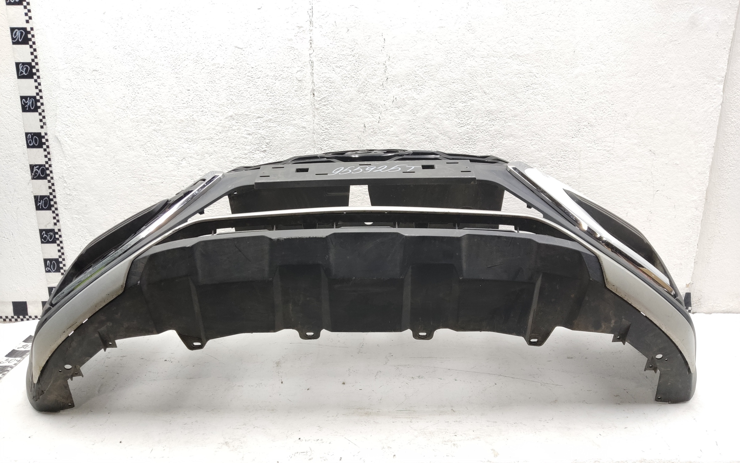 Бампер передний Lada Vesta 1 Cross Restail