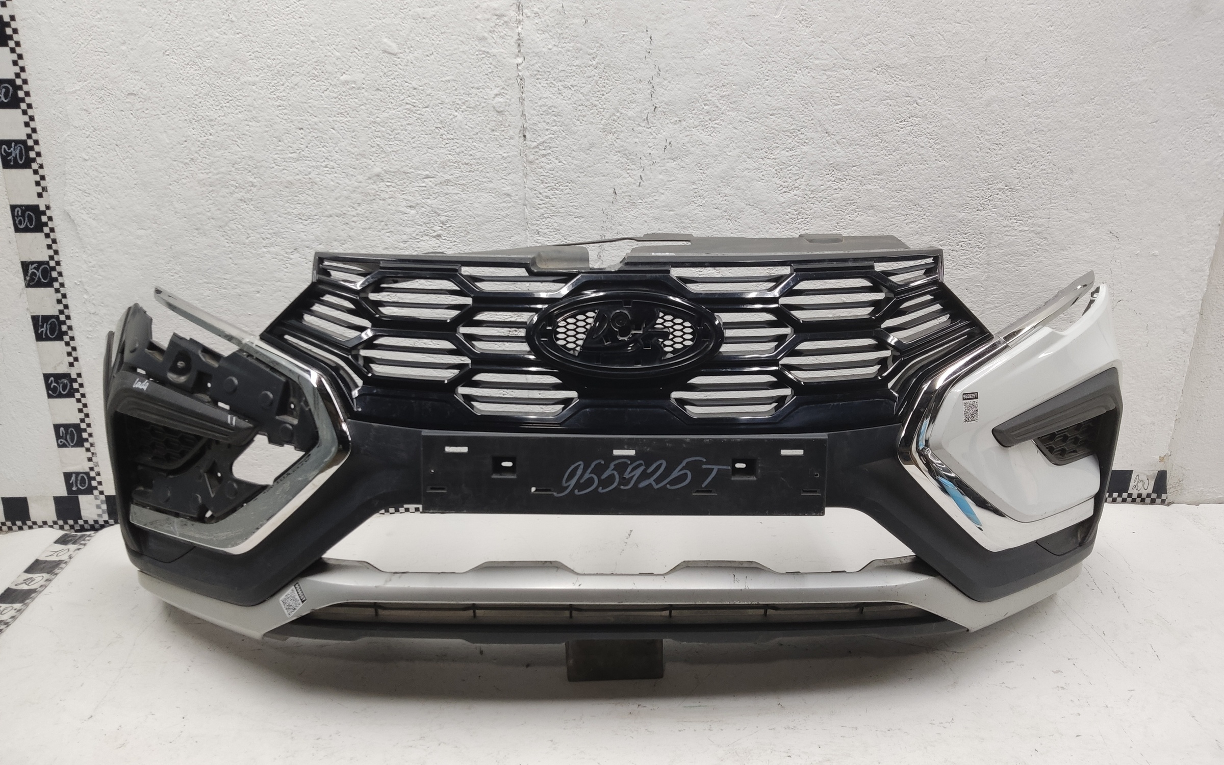 Бампер передний Lada Vesta 1 Cross Restail