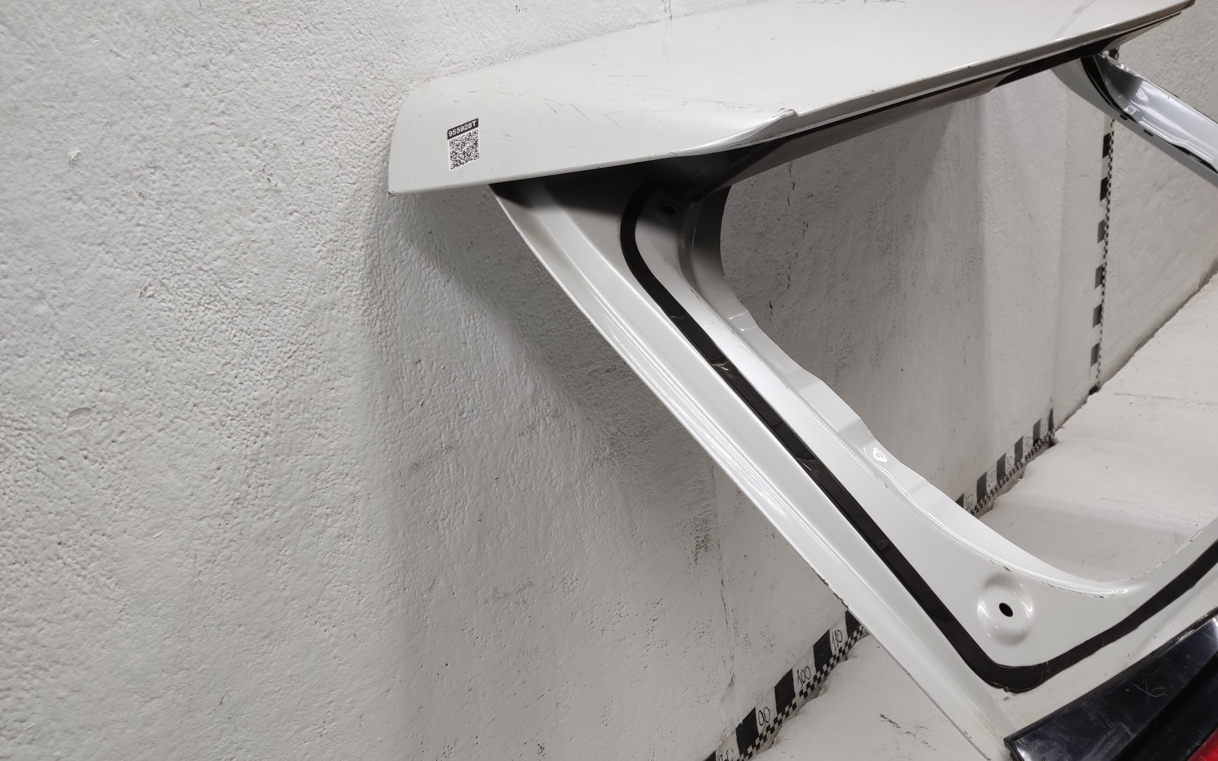 Крышка багажника Toyota RAV4 XA50