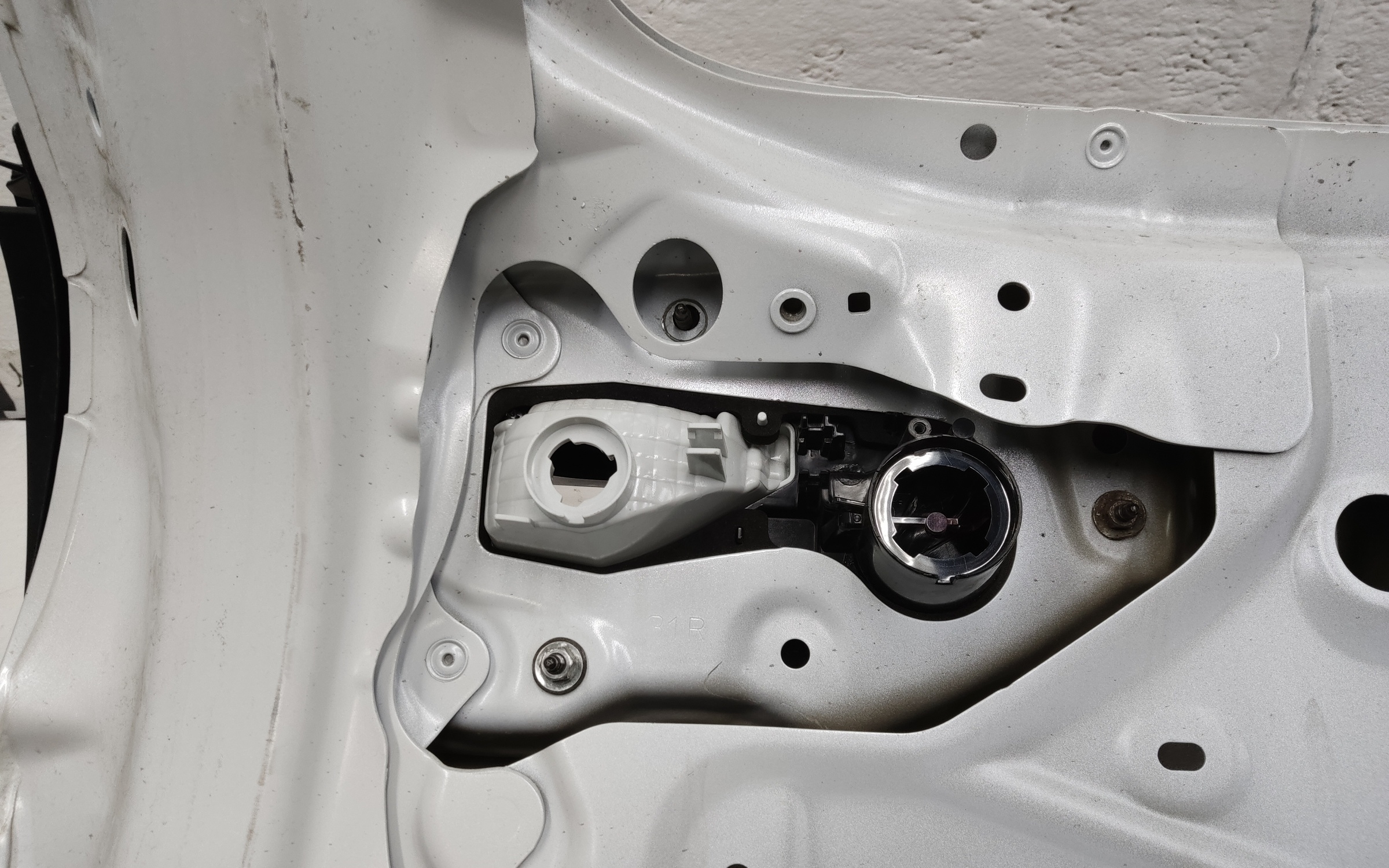 Крышка багажника Toyota RAV4 XA50