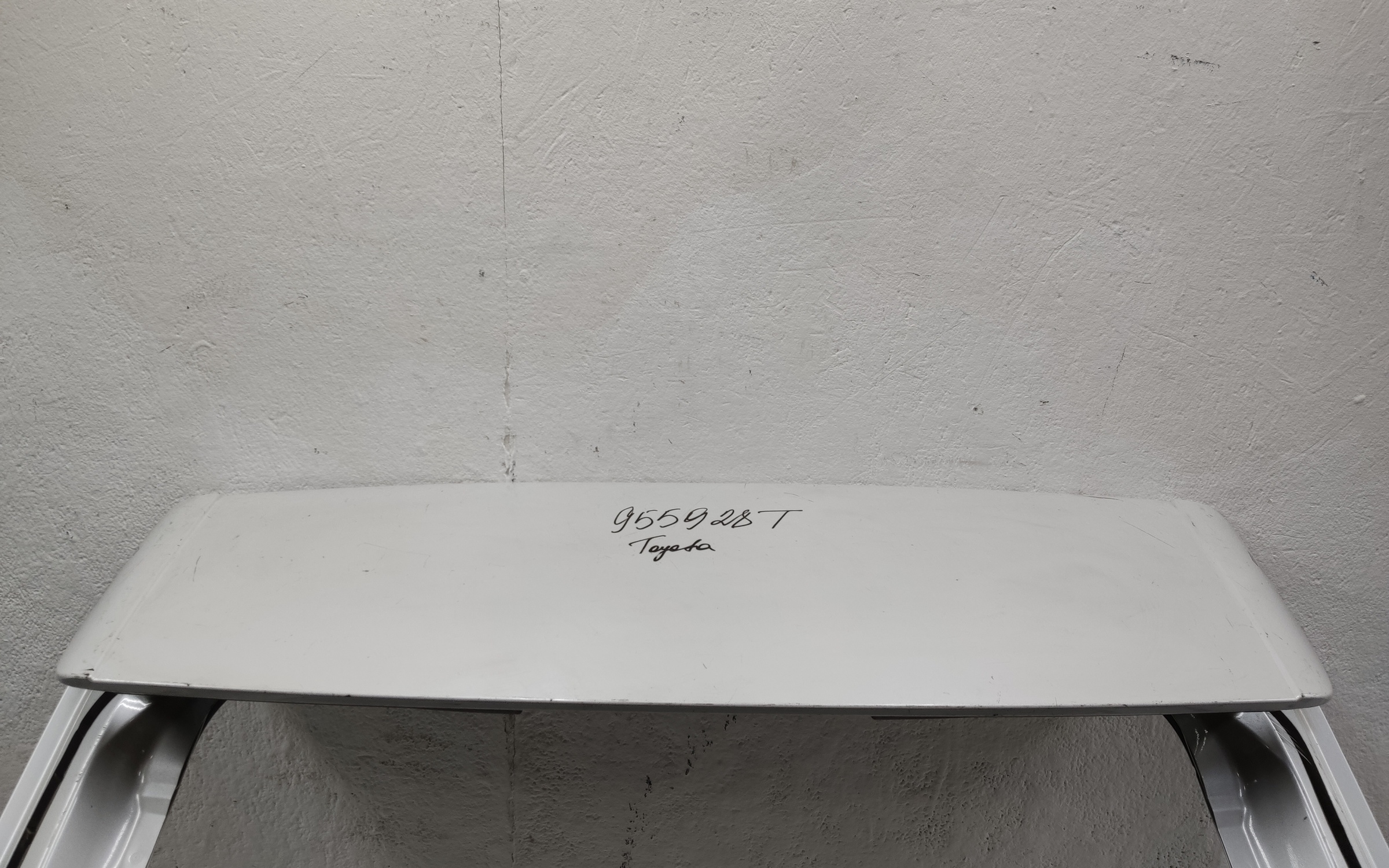 Крышка багажника Toyota RAV4 XA50