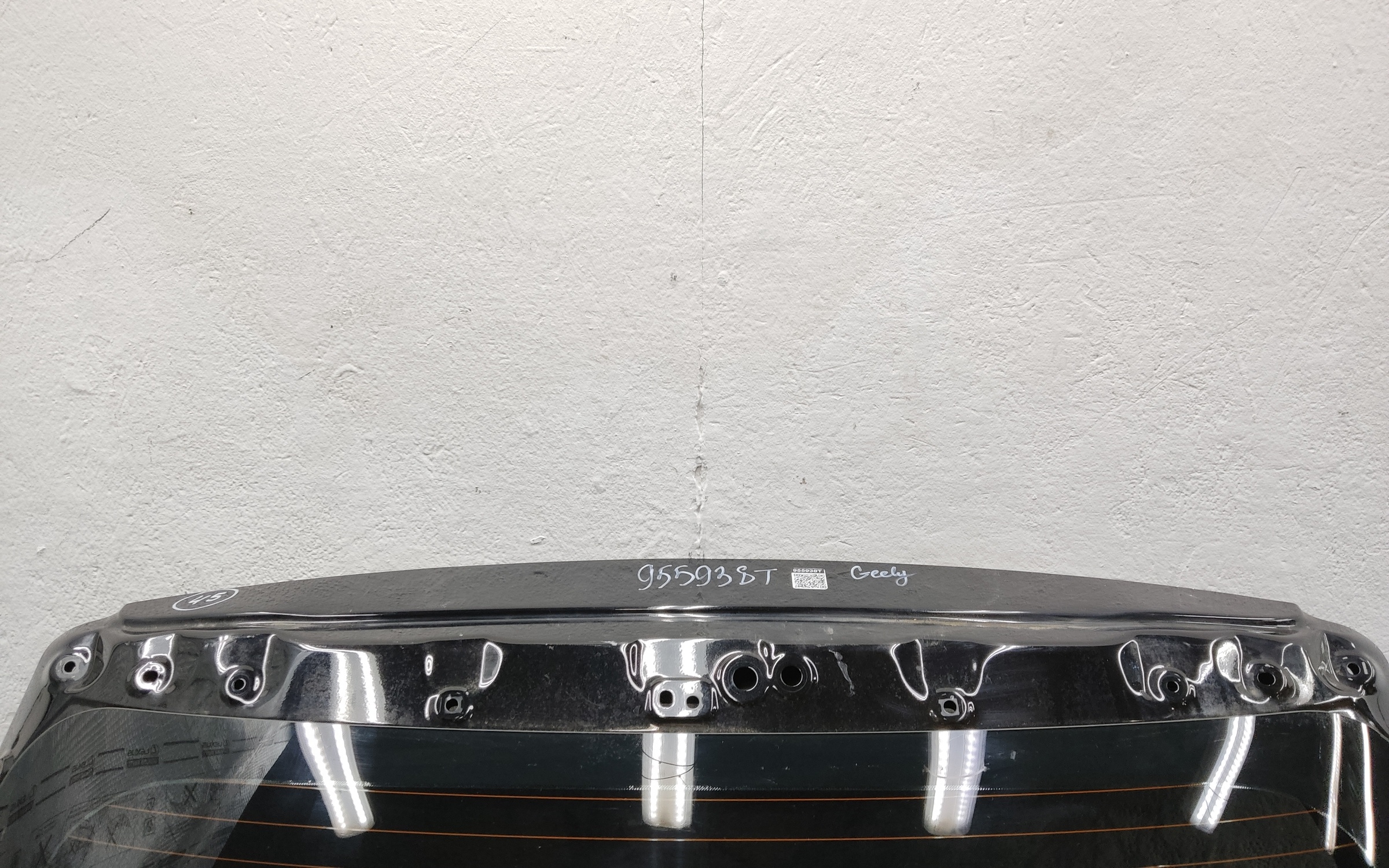 Крышка багажника Geely Okavango Restail