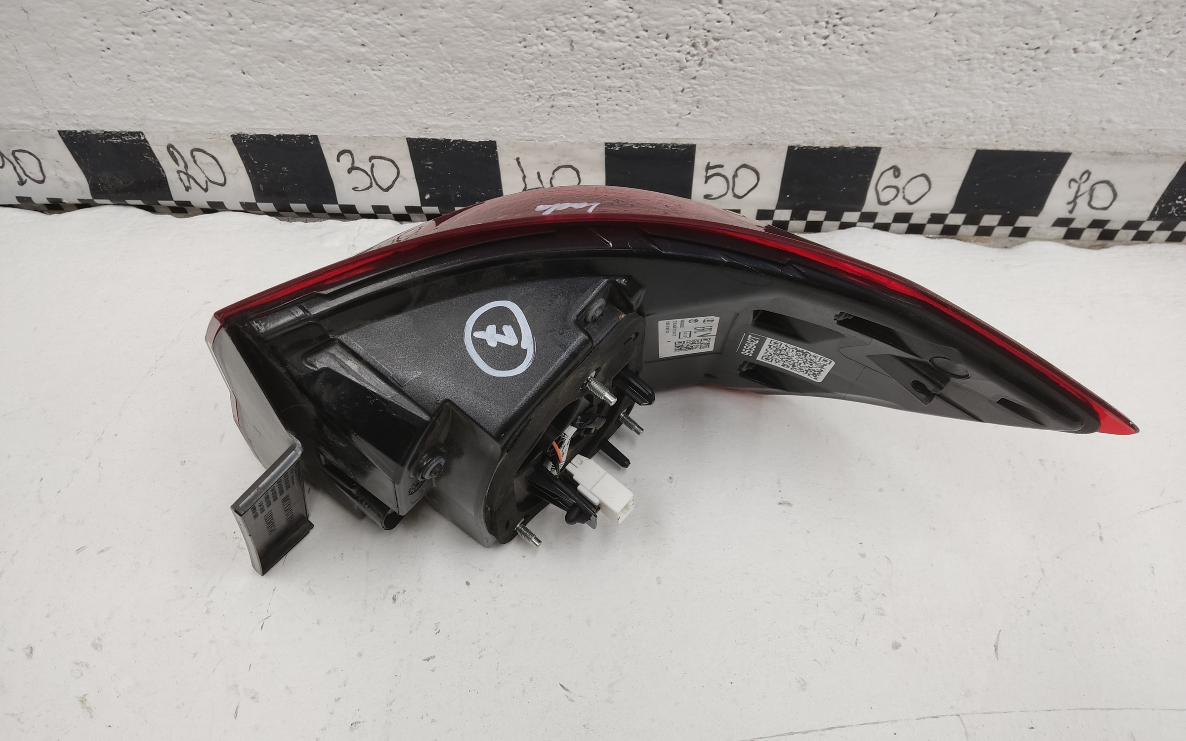 Фонарь задний левый наружный Lada Vesta Restail LED