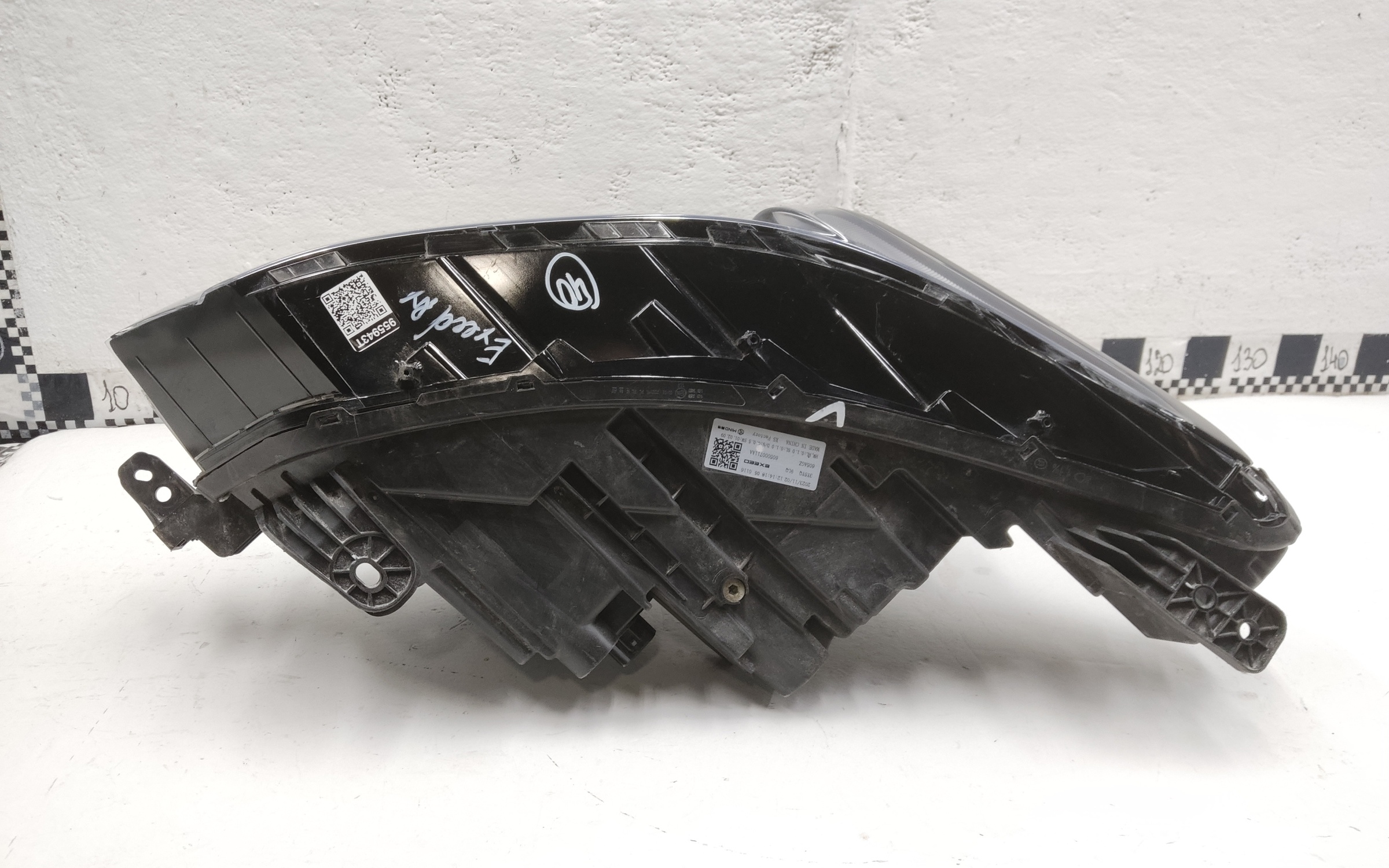 Фара передняя правая Exeed RX LED