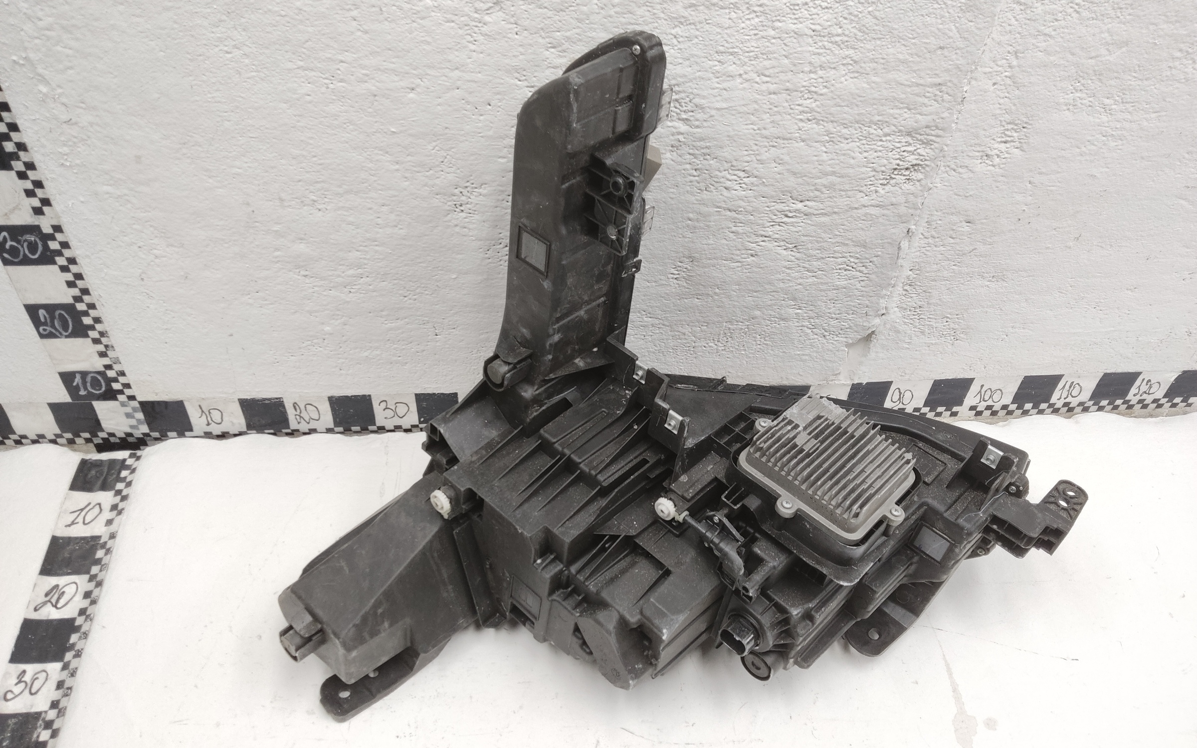 Фара передняя правая Exeed RX LED