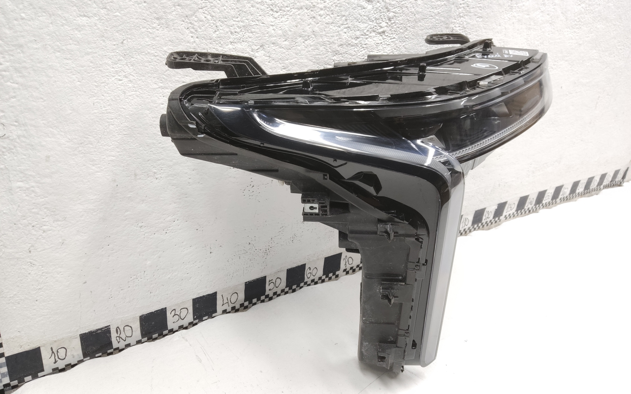 Фара передняя правая Exeed RX LED