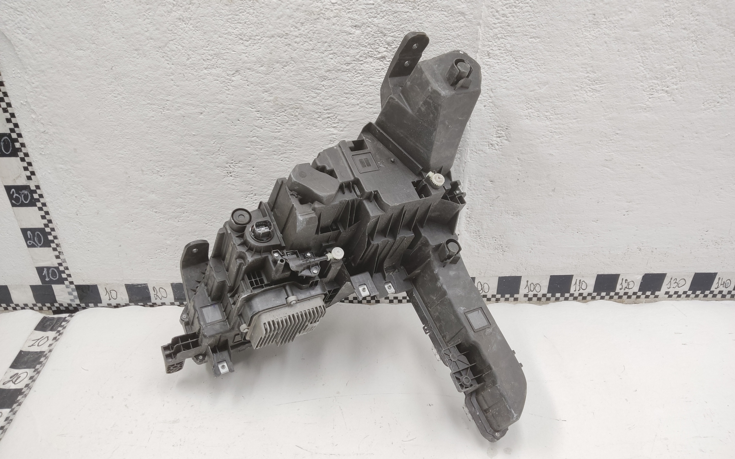 Фара передняя правая Exeed RX LED