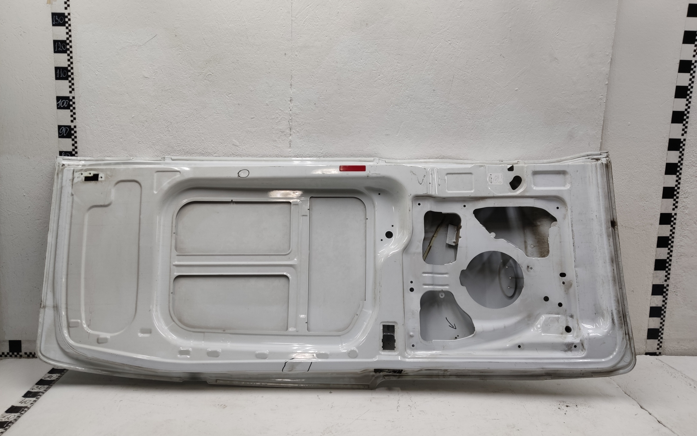 Дверь задняя правая распашная глухая высокая Ford Transit 7 215см