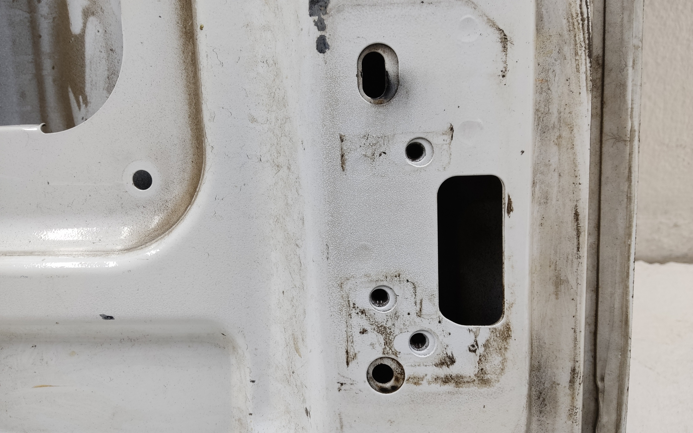 Дверь задняя левая распашная глухая высокая Ford Transit 7 215см