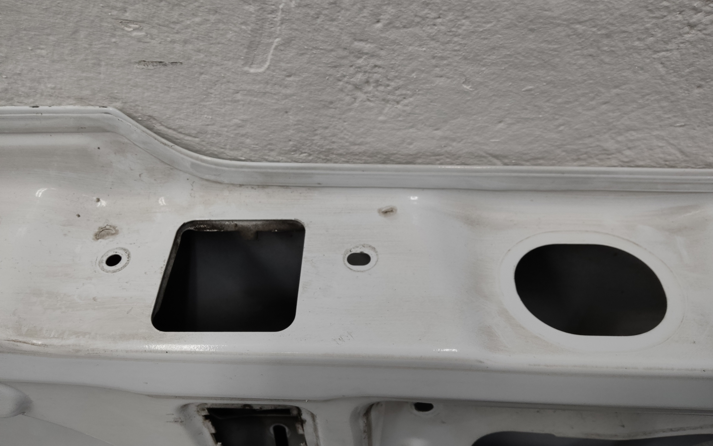 Дверь задняя левая распашная глухая высокая Ford Transit 7 215см