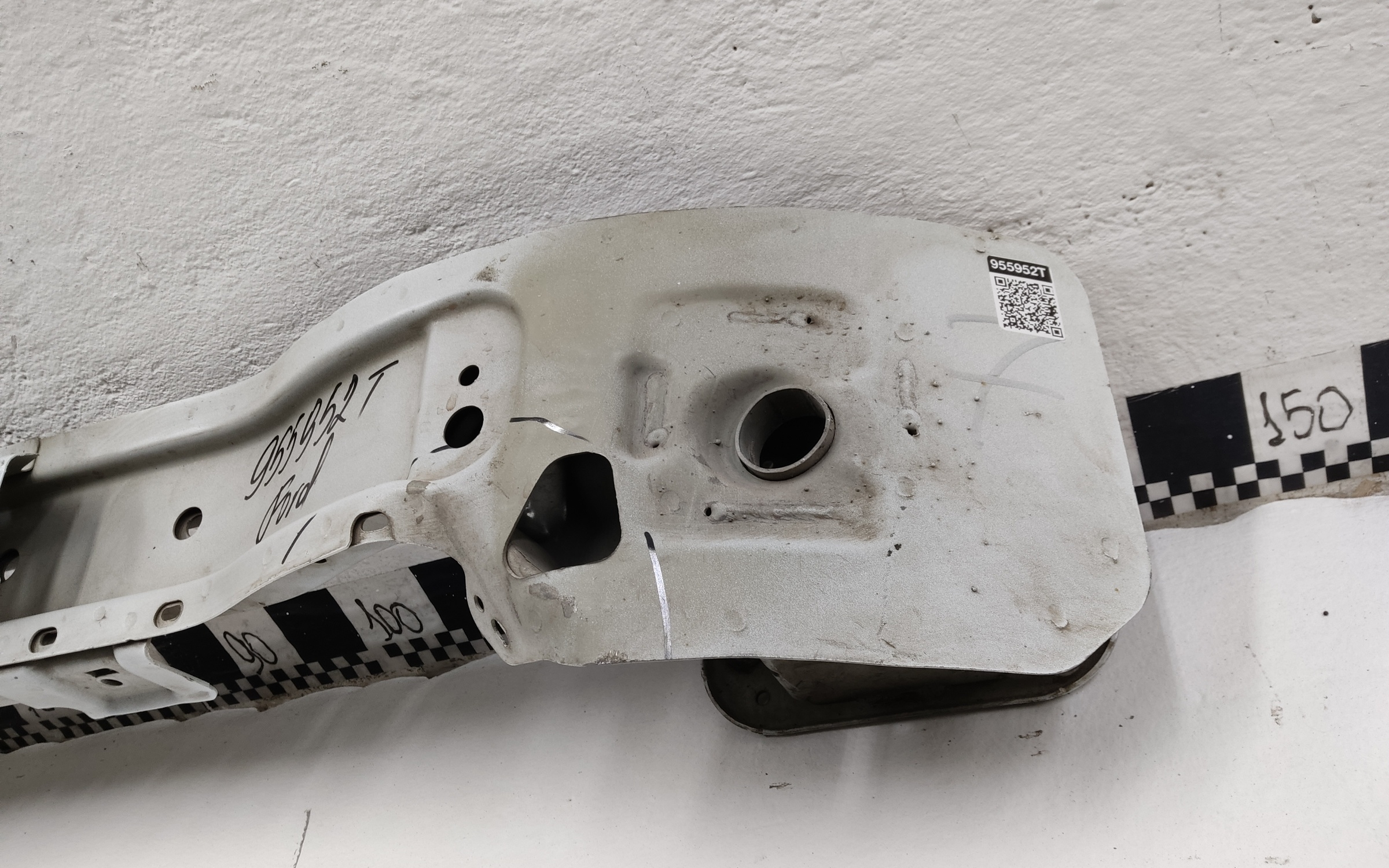 Усилитель переднего бампера Ford Transit 7